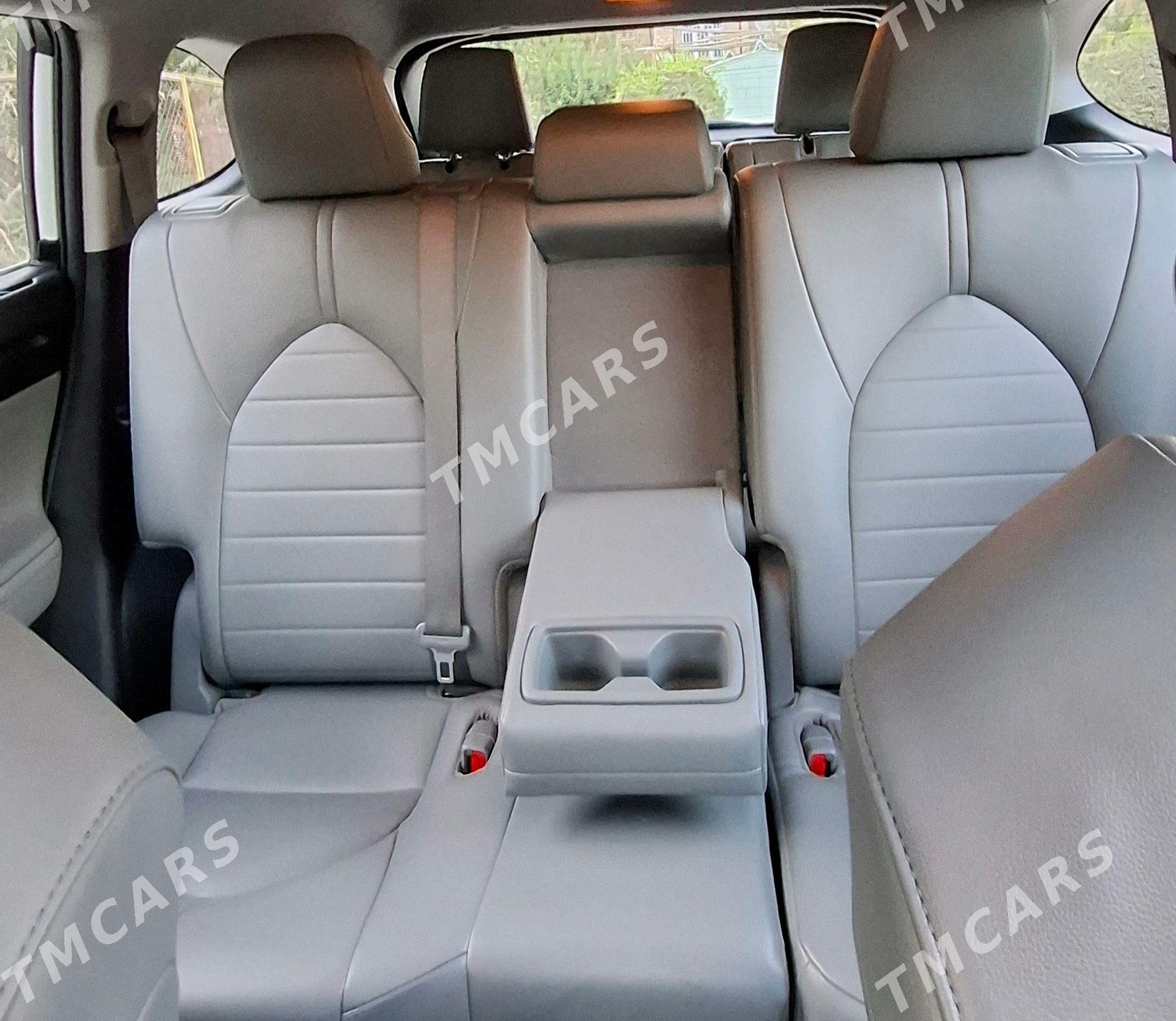 Toyota Highlander 2022 - 540 000 TMT - Туркменабат - img 9