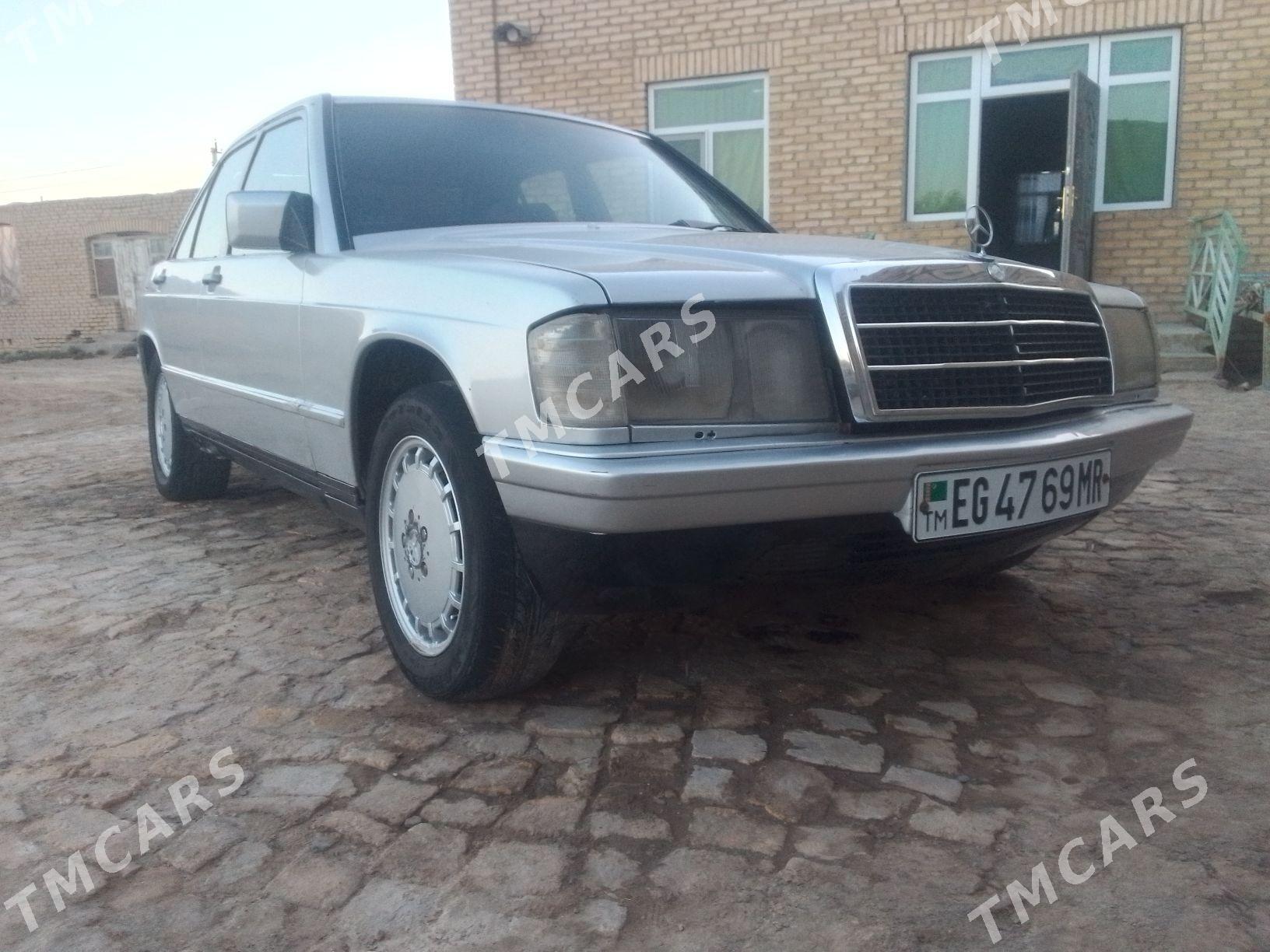 Mercedes-Benz 190E 1987 - 48 000 TMT - Murgap - img 2