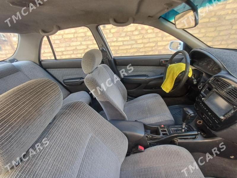 Toyota Carina 1993 - 45 000 TMT - Sakar - img 2