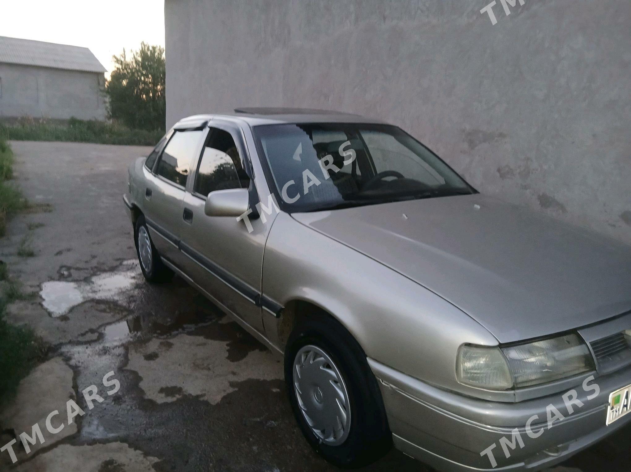 Opel Vectra 1991 - 32 000 TMT - Губадаг - img 3