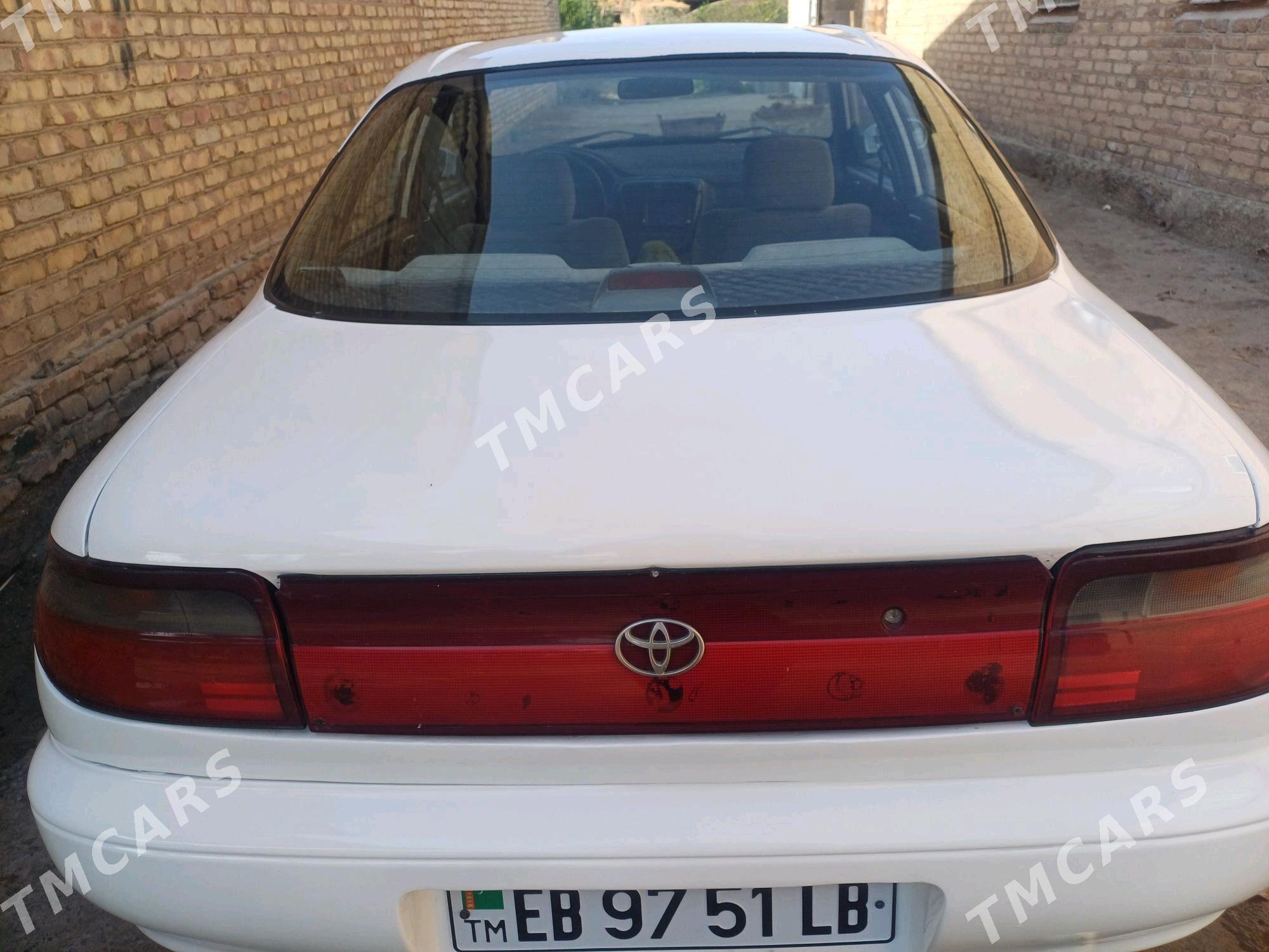 Toyota Carina 1993 - 45 000 TMT - Sakar - img 6