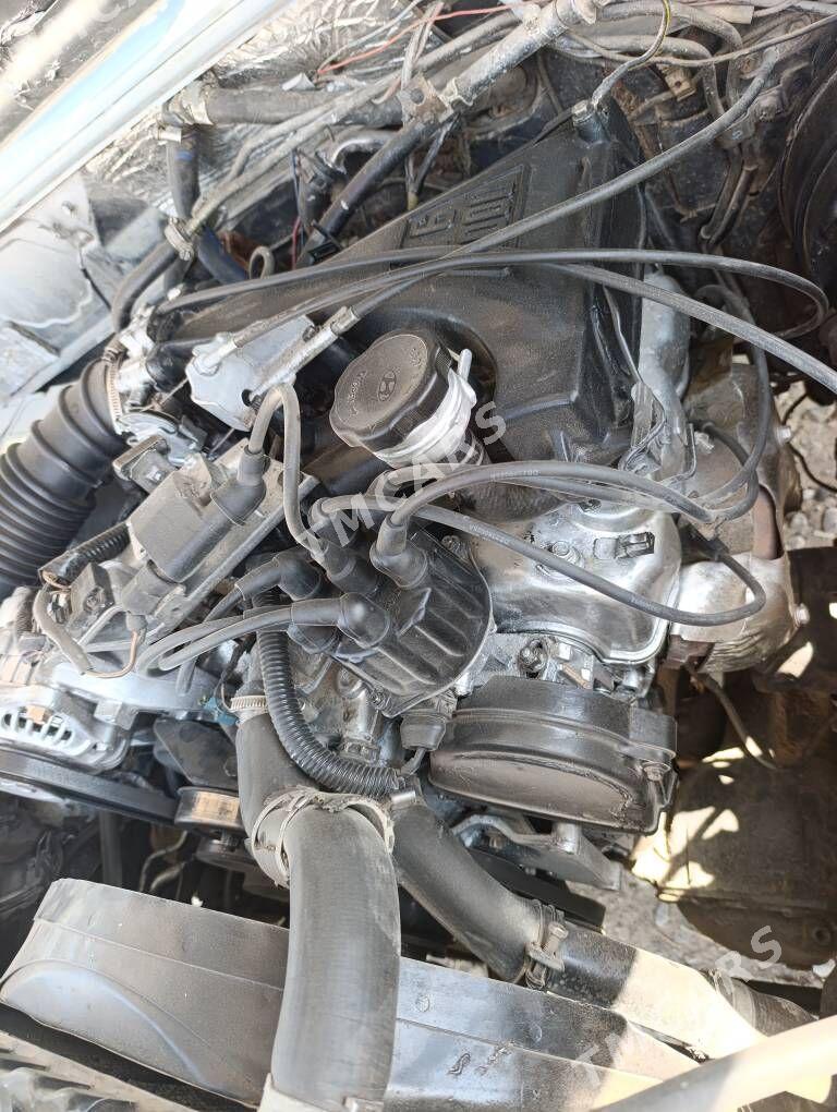 Hyundai Galloper 1998 - 80 000 TMT - Türkmenabat - img 5
