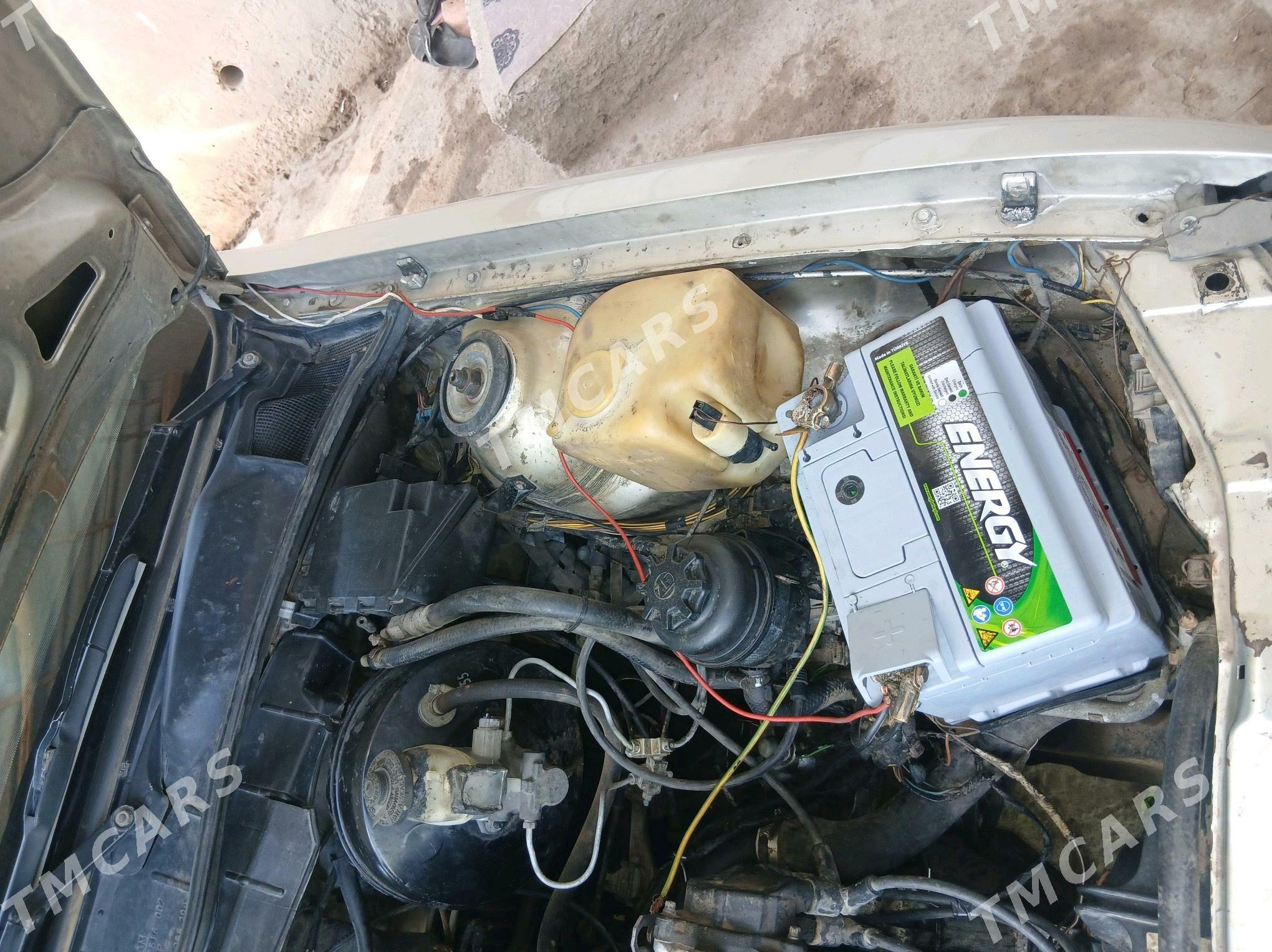 Opel Vectra 1991 - 32 000 TMT - Губадаг - img 6