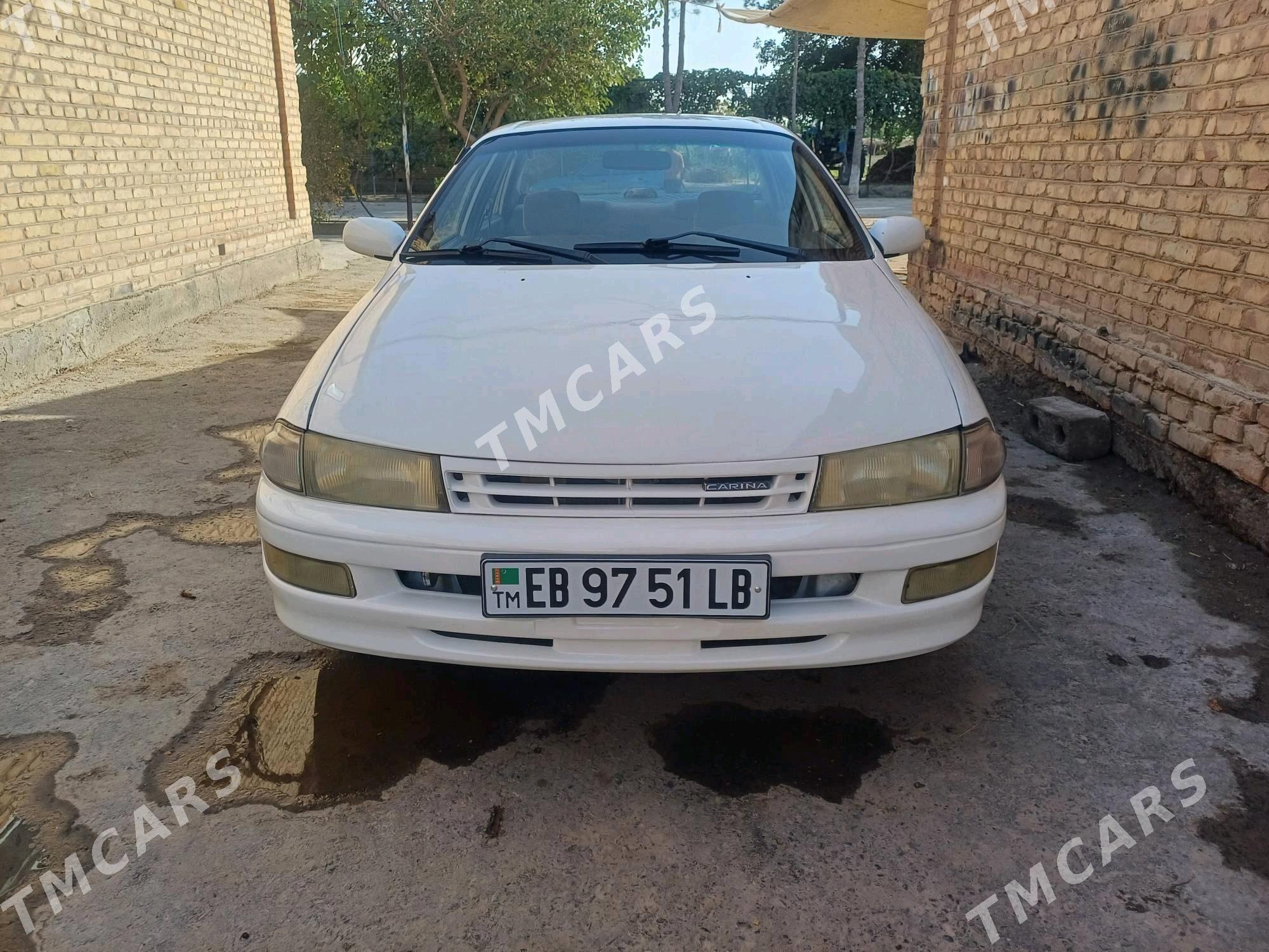 Toyota Carina 1993 - 45 000 TMT - Sakar - img 8