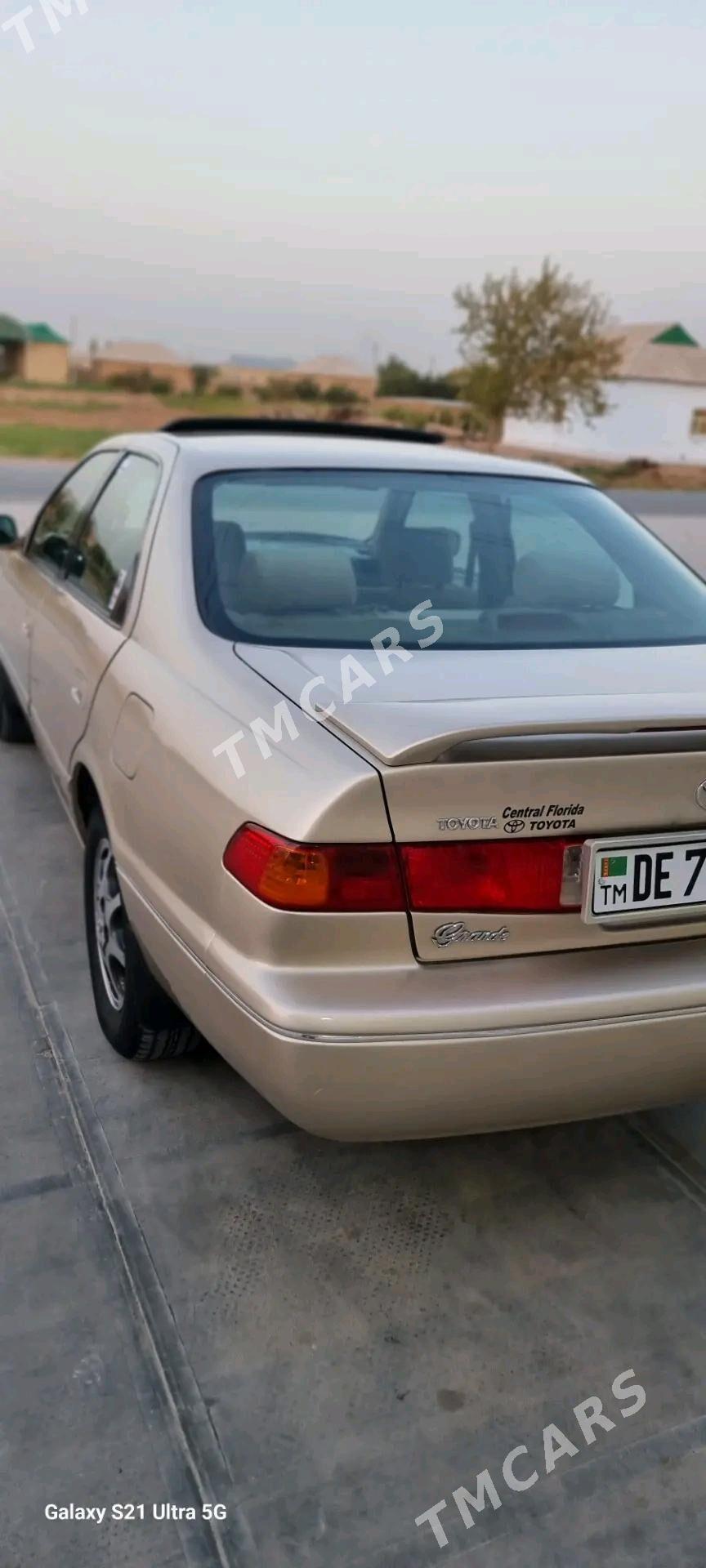 Toyota Camry 1998 - 135 000 TMT - Байрамали - img 2