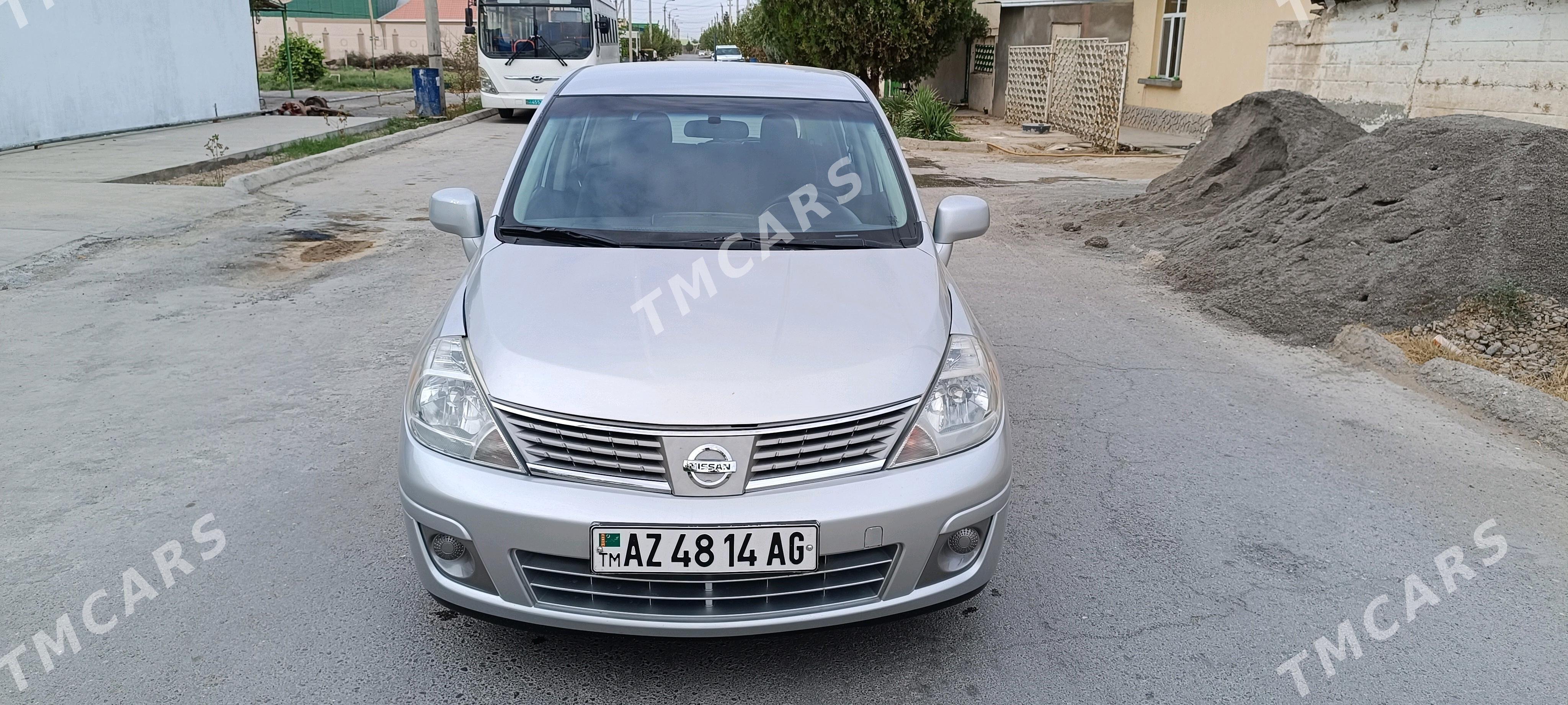 Nissan Versa 2010 - 136 000 TMT - Бузмеин - img 6