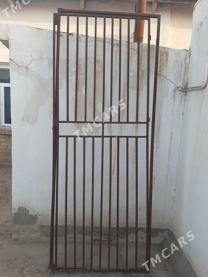 DEMİR REŞOSTKA GAPY - Baýramaly - img 2