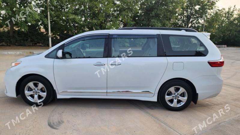 Toyota Sienna 2019 - 377 000 TMT - Ашхабад - img 7