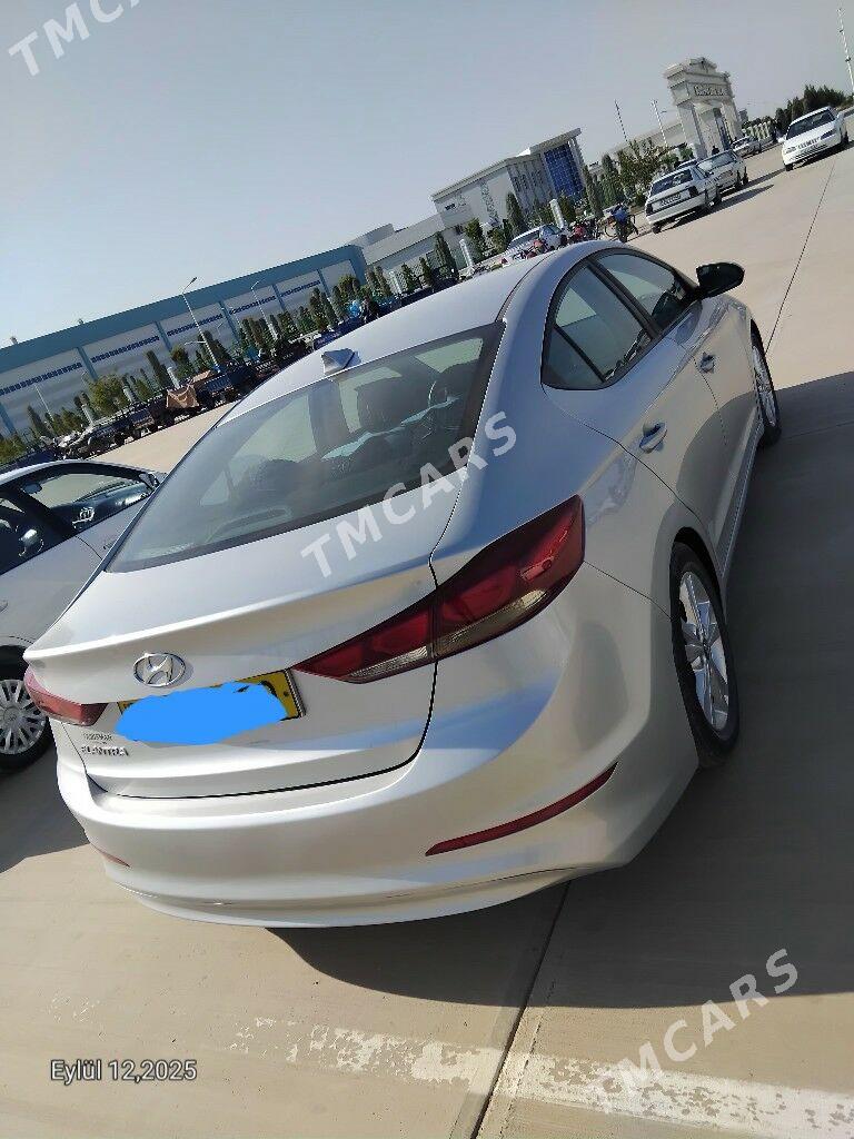Hyundai Elantra 2018 - 210 000 TMT - Tejen - img 4