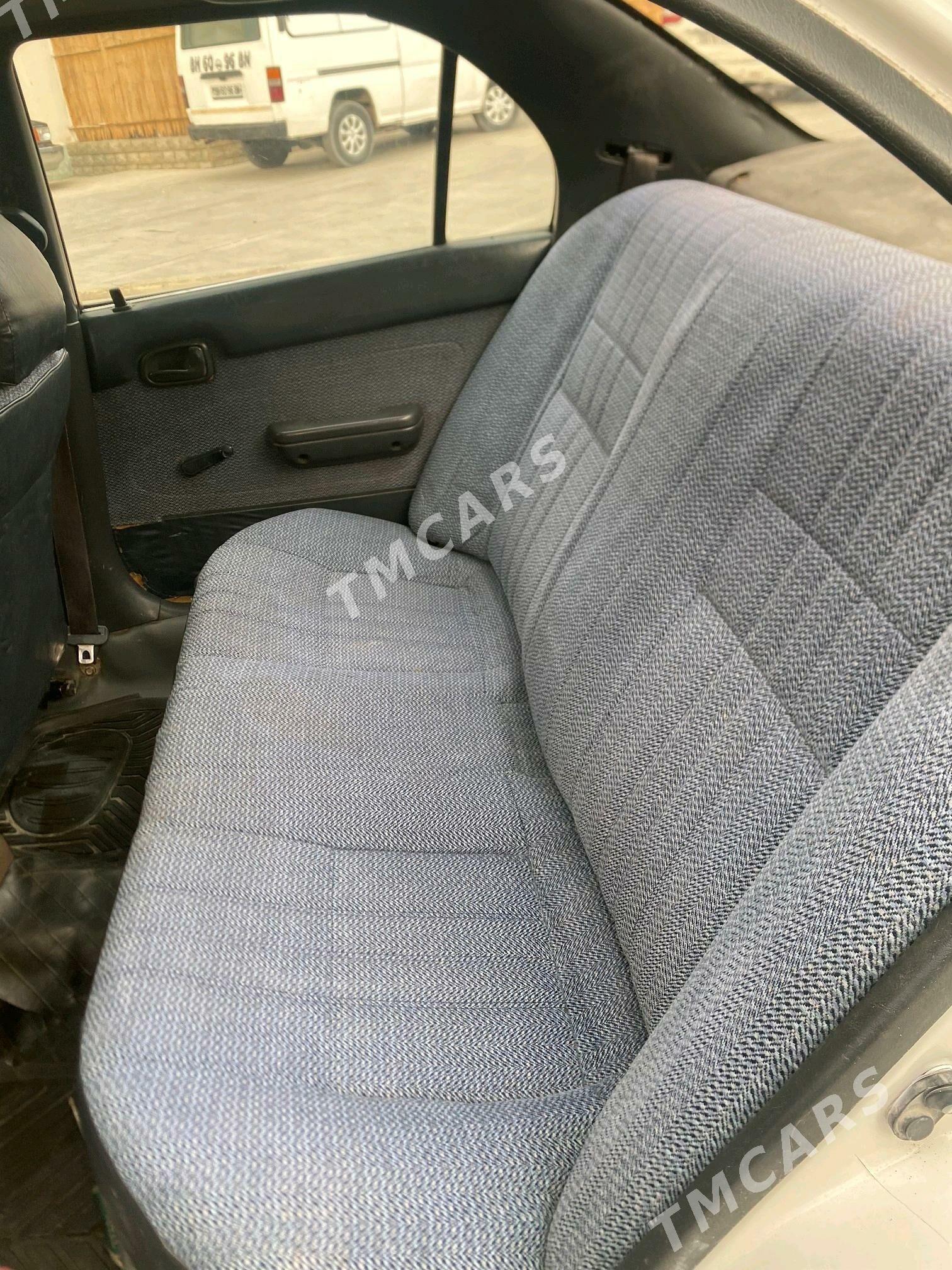 Toyota Corolla 1994 - 61 000 TMT - Balkanabat - img 4