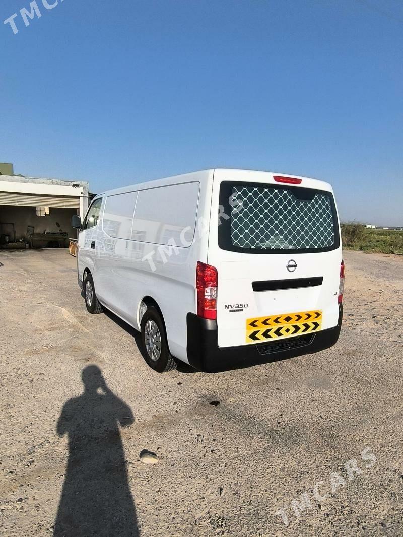 Nissan Urvan 2021 - 325 000 TMT - Mary - img 5