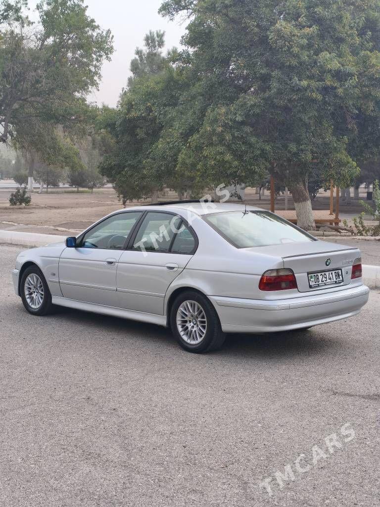 BMW E39 2001 - 119 000 TMT - Türkmenbaşy - img 4
