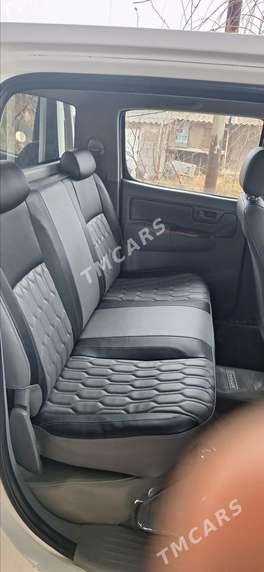 Toyota Hilux 2011 - 275 000 TMT - Бахарден - img 6
