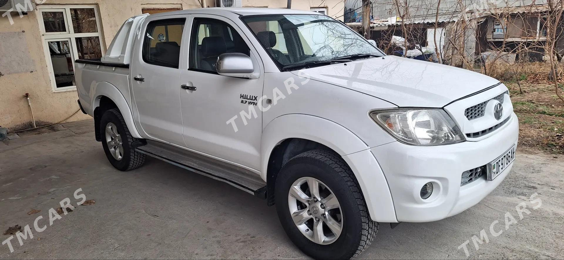 Toyota Hilux 2011 - 275 000 TMT - Бахарден - img 7