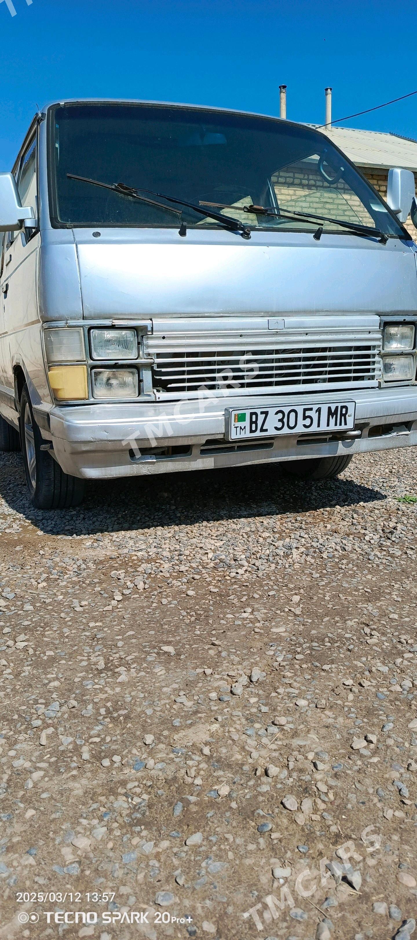 Toyota Hiace 1987 - 40 000 TMT - Mary - img 3