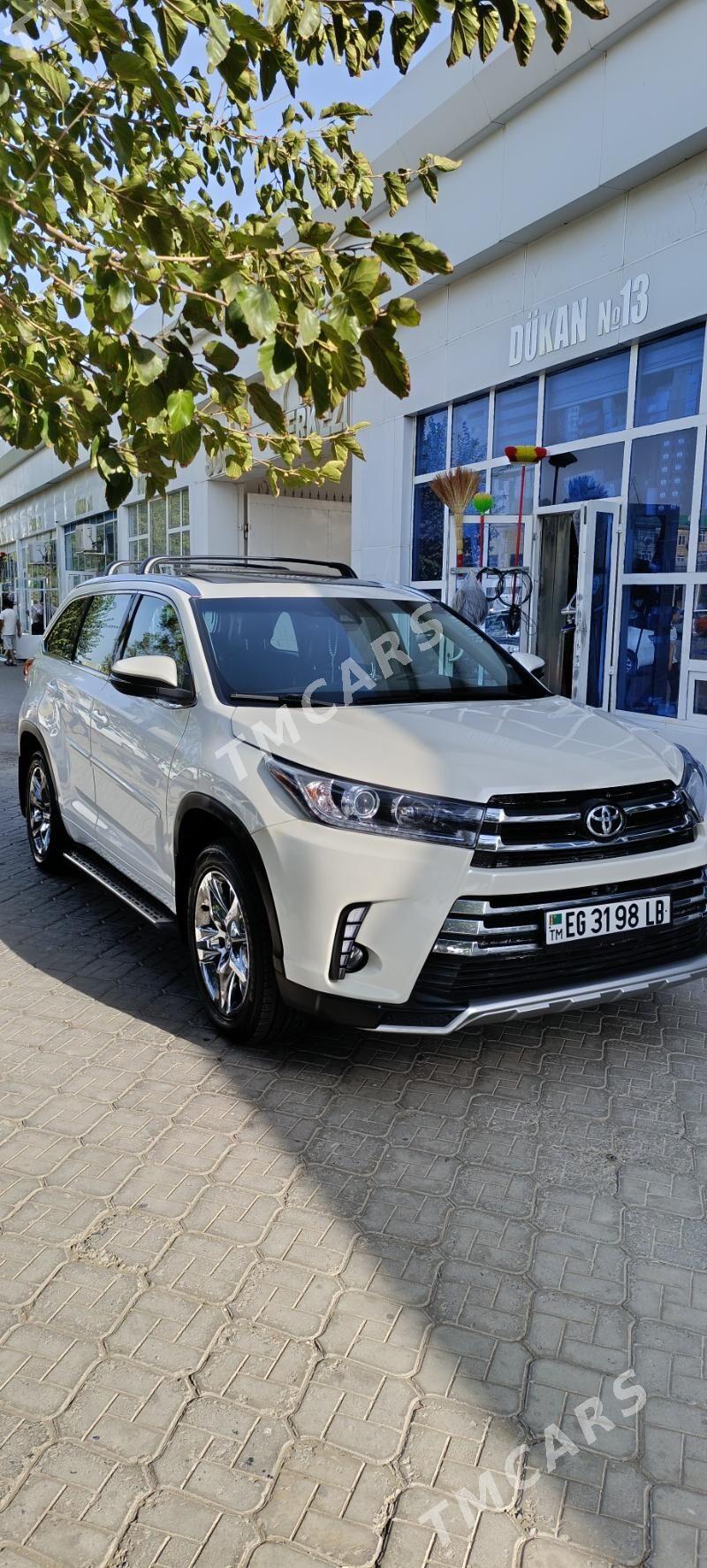 Toyota Highlander 2019 - 470 000 TMT - Türkmenabat - img 2