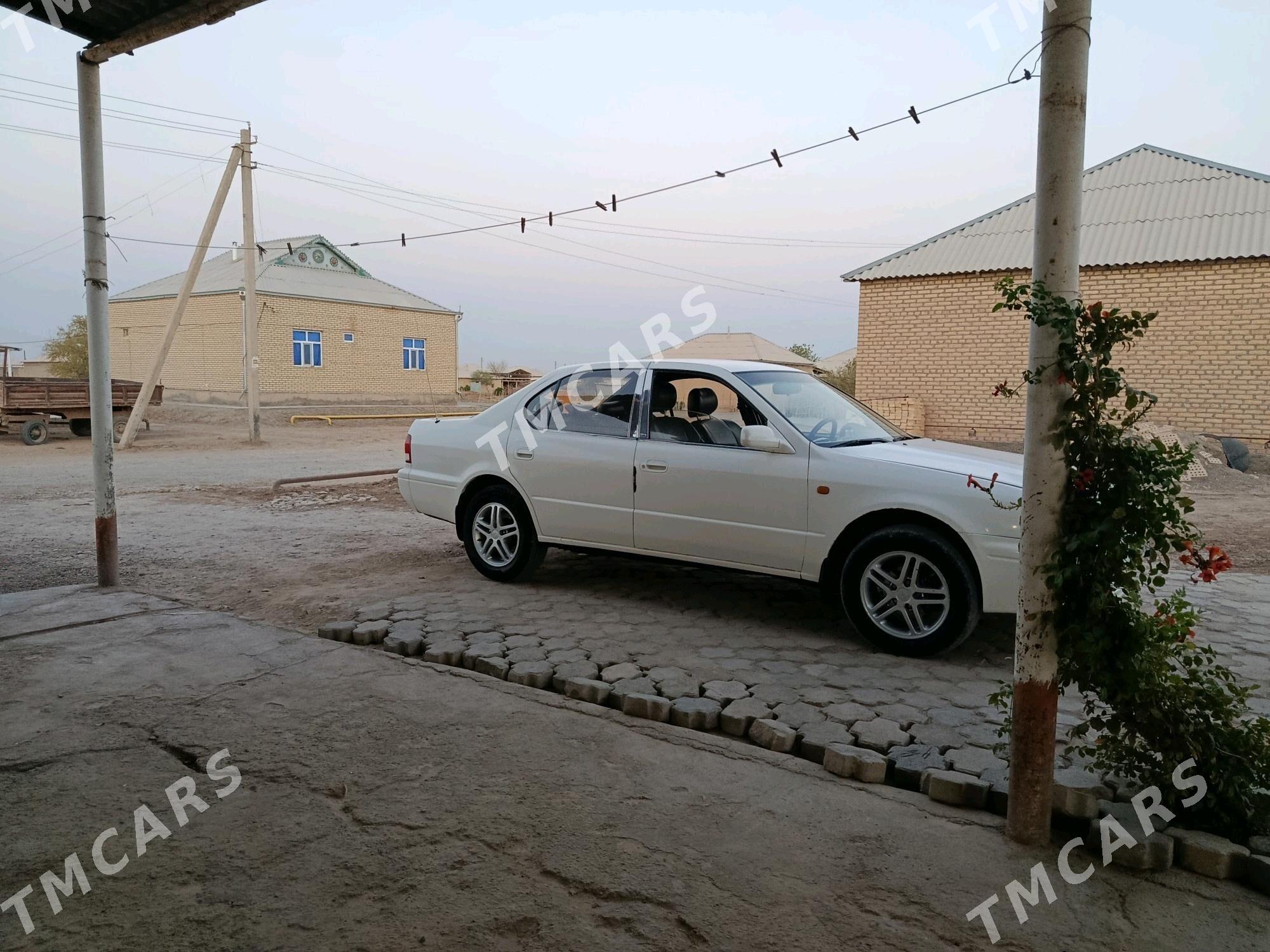 Toyota Camry 1994 - 52 000 TMT - Теджен - img 6