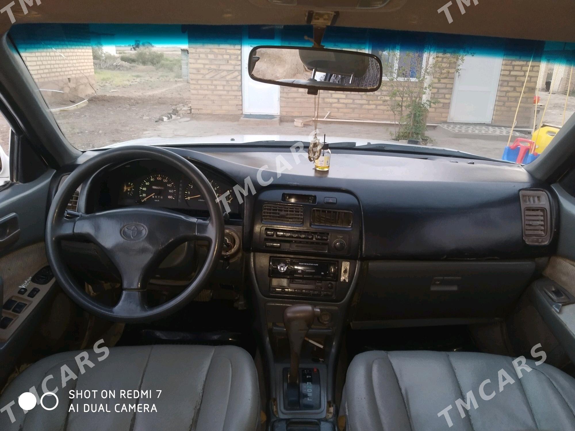 Toyota Camry 1994 - 52 000 TMT - Теджен - img 9