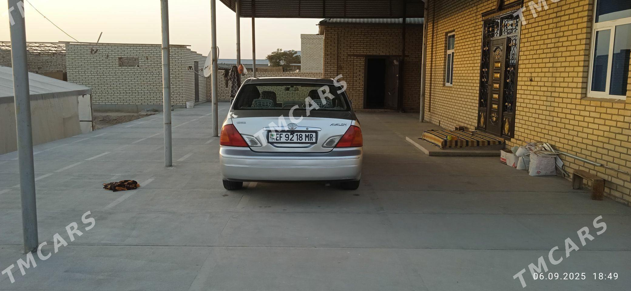 Toyota Avalon 2001 - 154 000 TMT - Мургап - img 4
