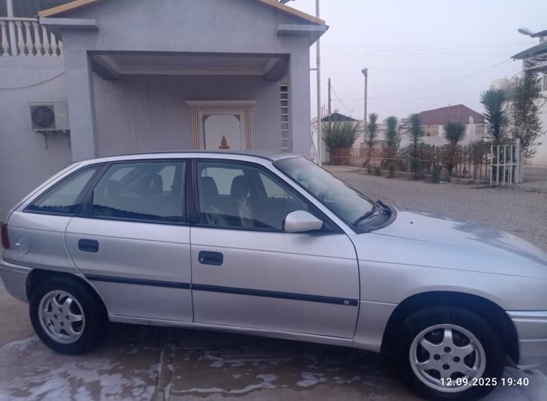 Opel Astra 1995 - 50 000 TMT - Джебел - img 4