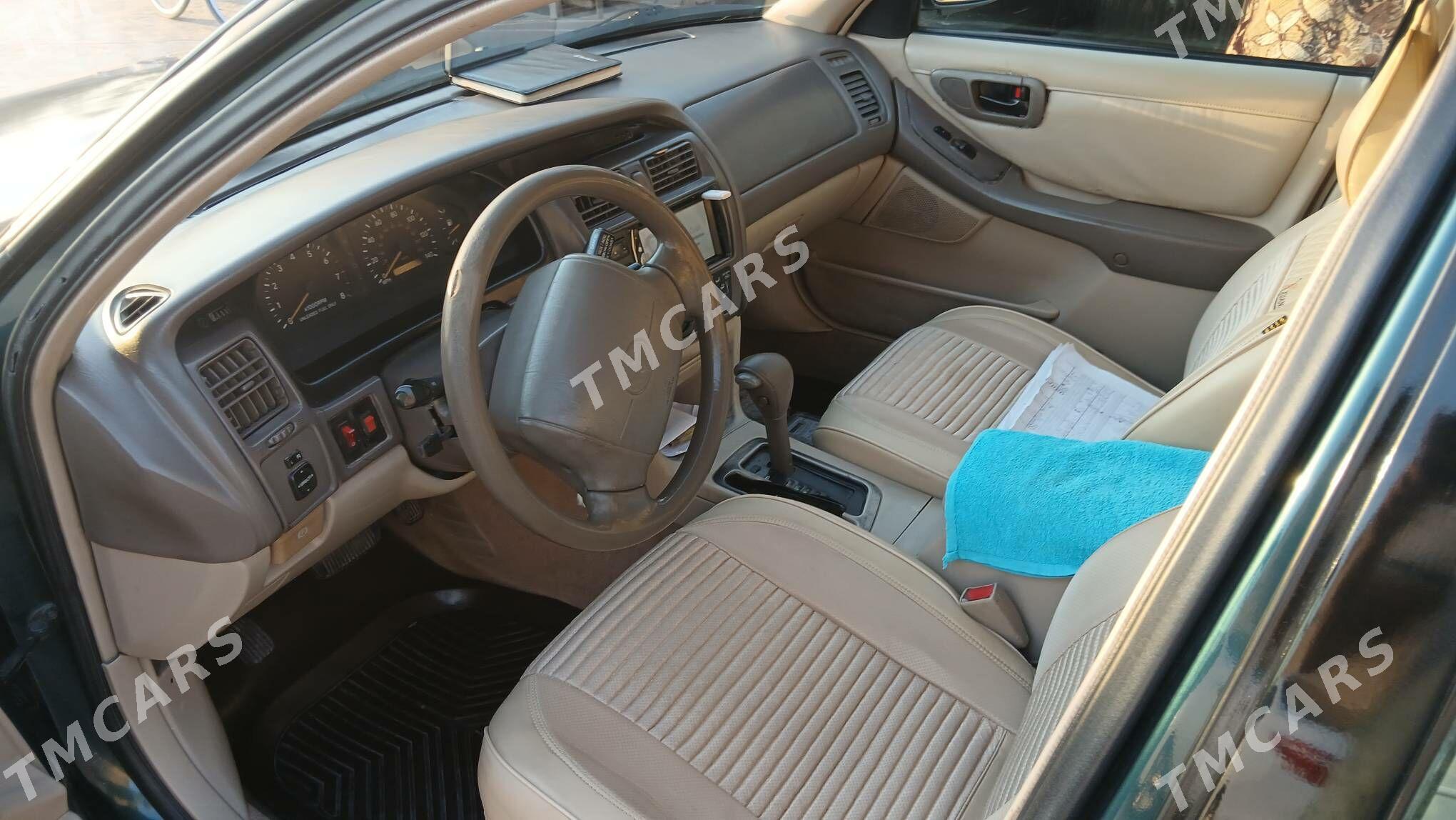 Toyota Avalon 2000 - 129 999 TMT - Векильбазар - img 2