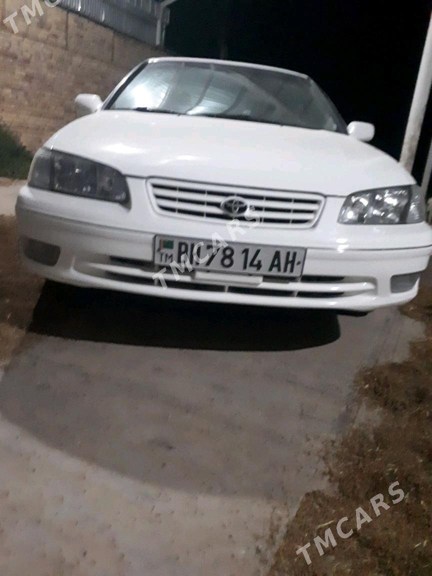 Toyota Camry 1998 - 135 000 TMT - Теджен - img 2