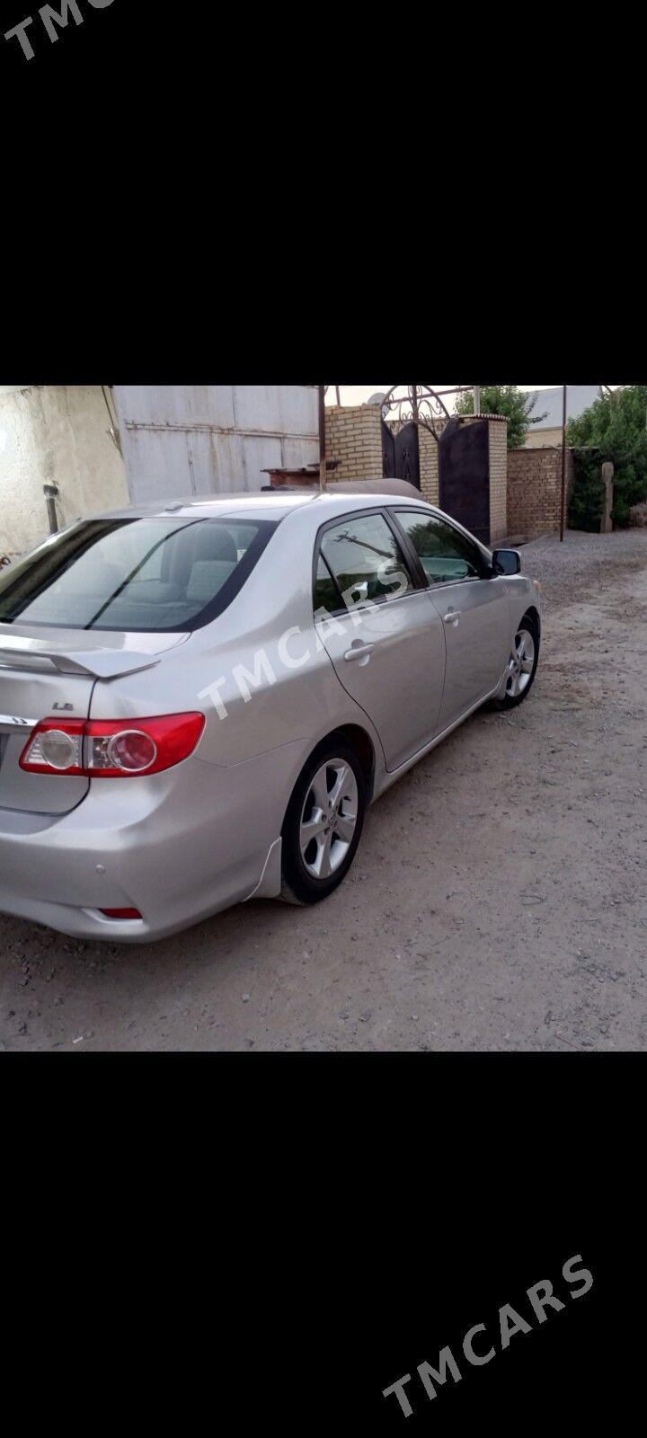 Toyota Corolla 2013 - 165 000 TMT - Мары - img 2