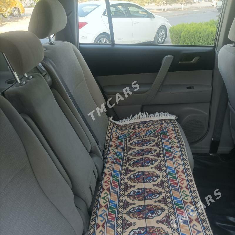 Toyota Highlander 2012 - 320 000 TMT - Türkmenabat - img 9
