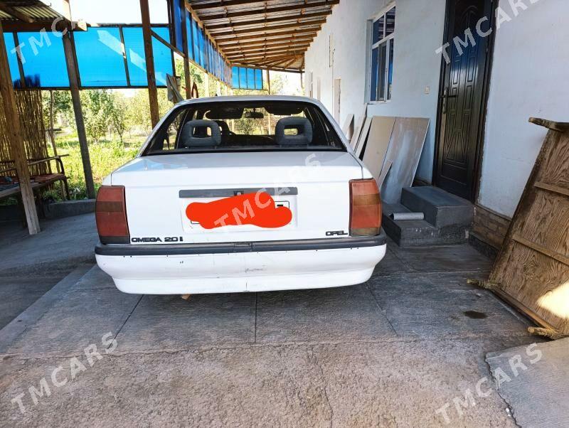 Opel Omega 1992 - 20 000 TMT - Гурбансолтан Едже - img 6