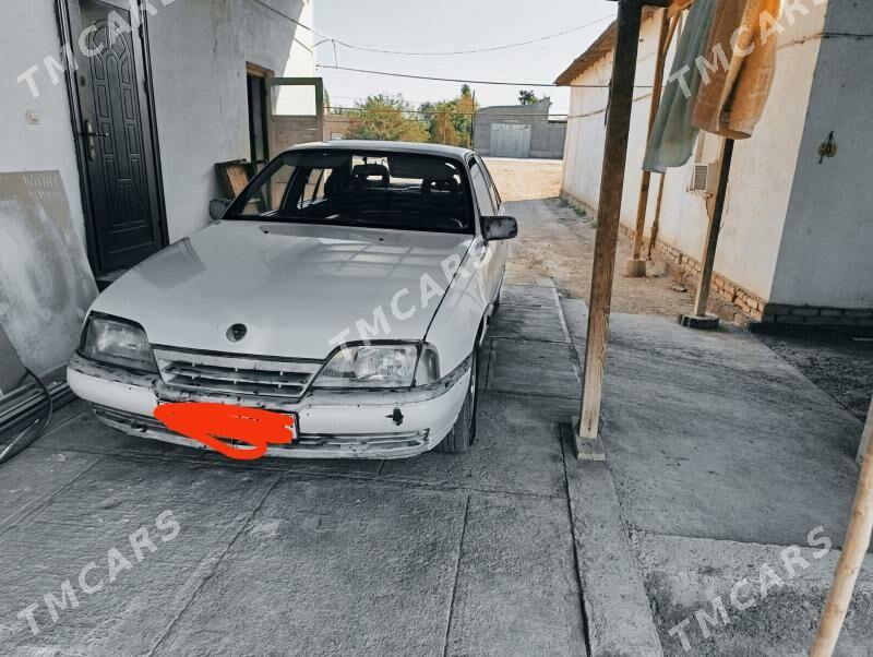 Opel Omega 1992 - 20 000 TMT - Гурбансолтан Едже - img 5