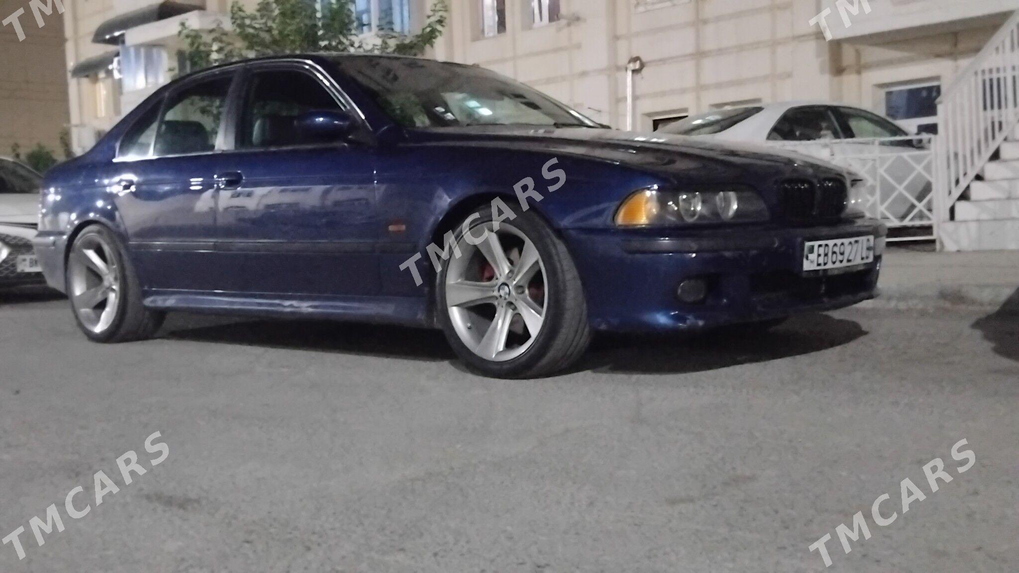 BMW E39 2002 - 150 000 TMT - Türkmenabat - img 3
