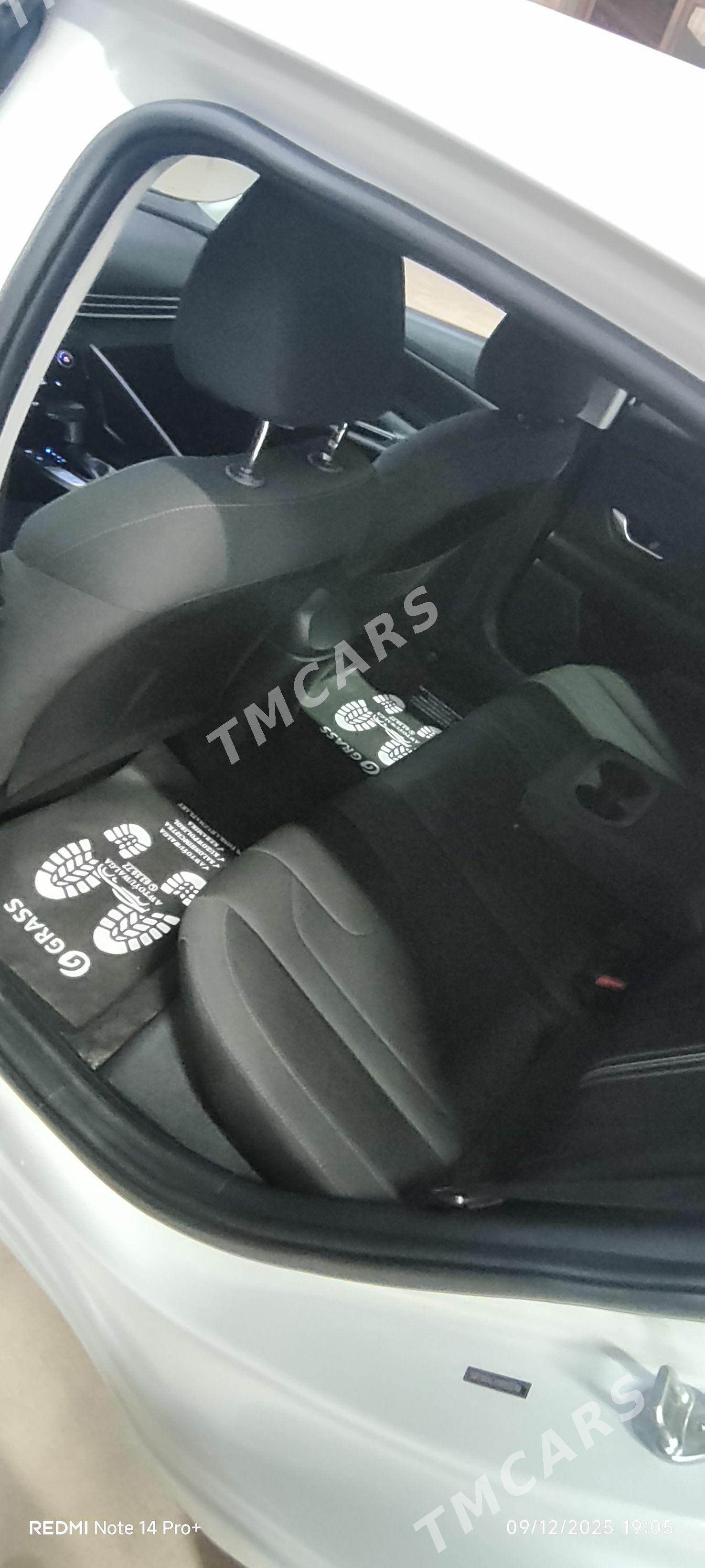 Hyundai Elantra 2021 - 260 000 TMT - Мары - img 6