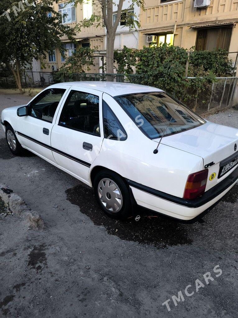 Opel Vectra 1994 - 32 000 TMT - Байрамали - img 3