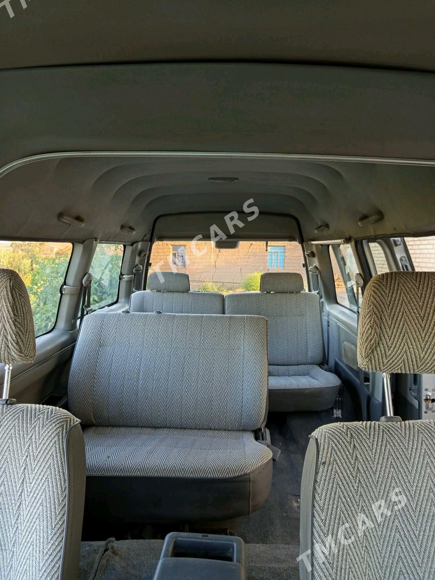 Toyota Town Ace 1994 - 50 000 TMT - Фарап - img 5