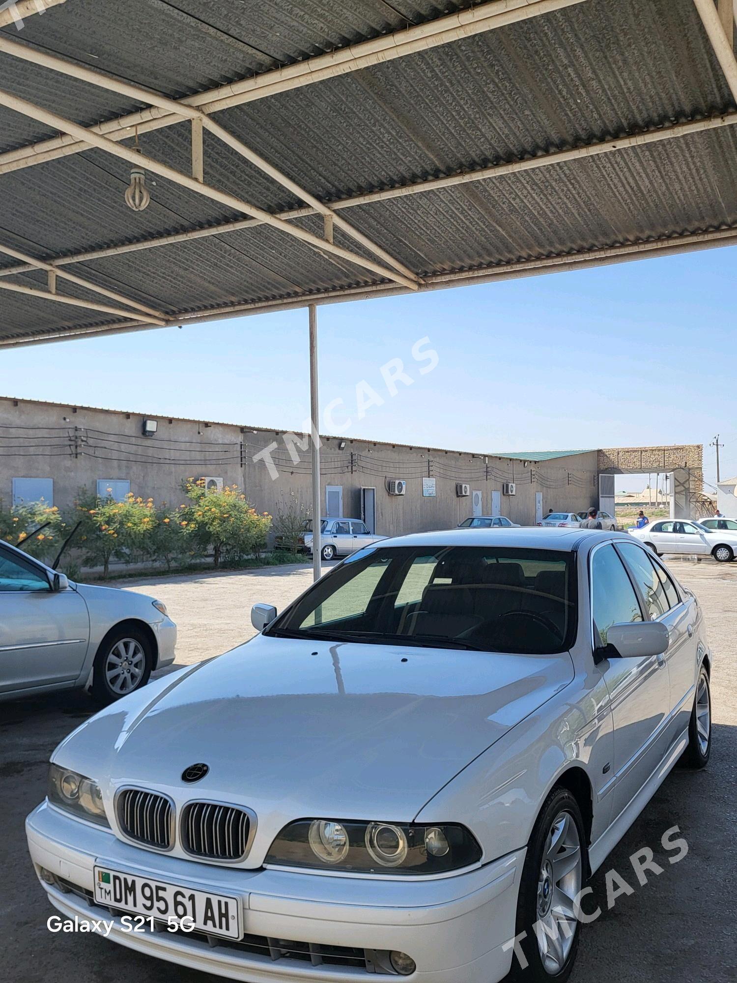 BMW E39 2002 - 140 000 TMT - Aşgabat - img 6