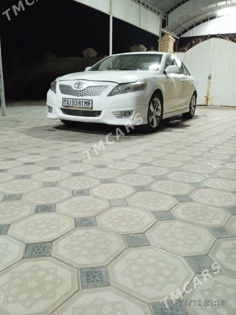 Toyota Camry 2010 - 189 000 TMT - Baýramaly - img 6