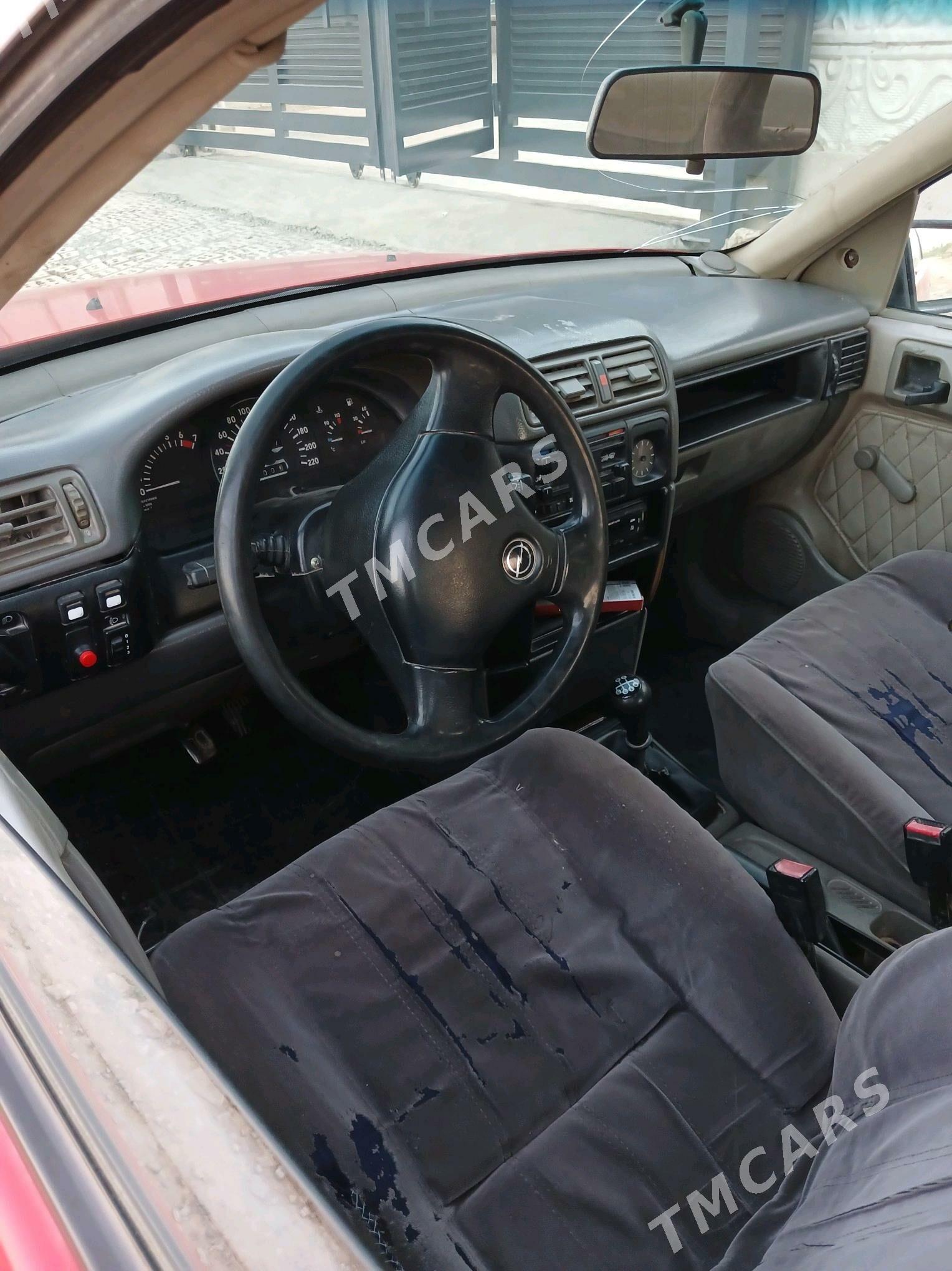 Opel Vectra 1990 - 22 000 TMT - Мары - img 3