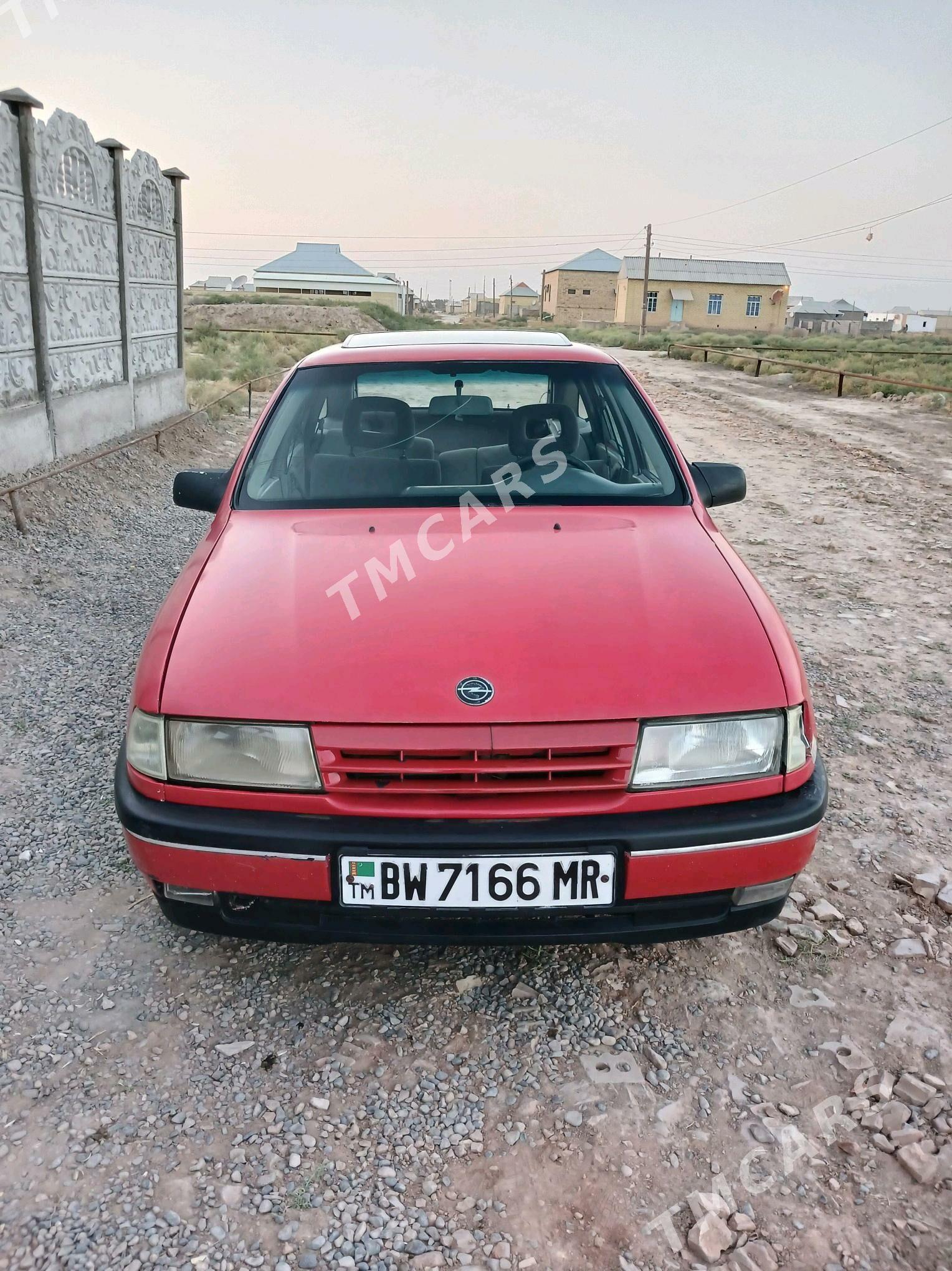 Opel Vectra 1990 - 22 000 TMT - Мары - img 4
