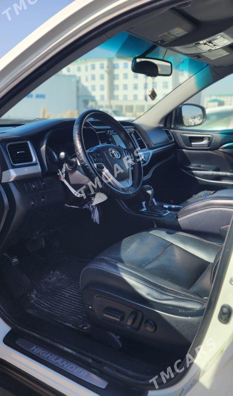 Toyota Highlander 2016 - 365 000 TMT - Мары - img 2