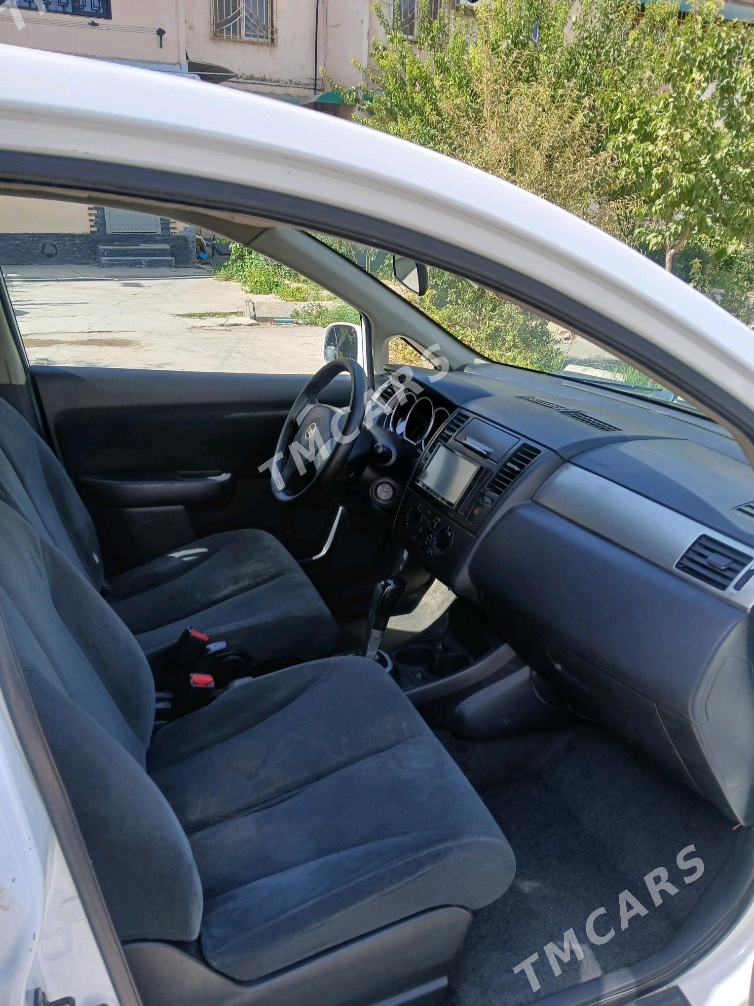 Nissan Versa 2010 - 137 000 TMT - 2 mkr - img 3