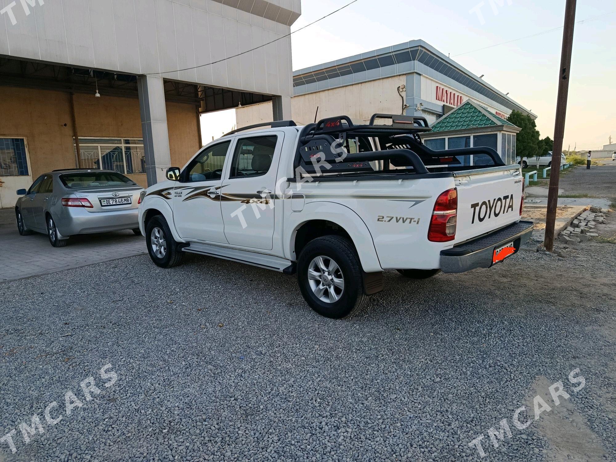 Toyota Hilux 2013 - 360 000 TMT - Mary - img 4