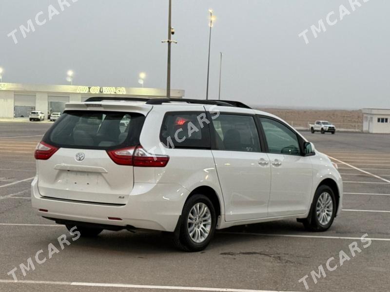 Toyota Sienna 2017 - 383 000 TMT - Ашхабад - img 9