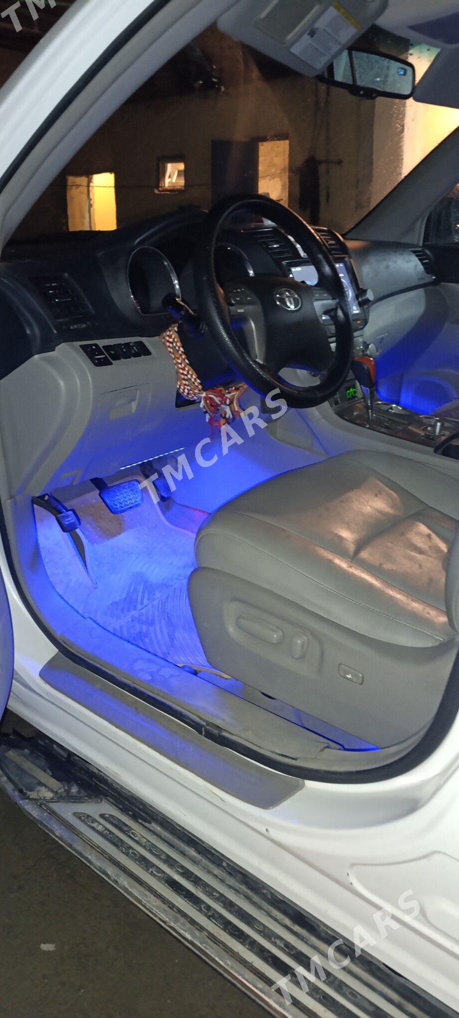 Toyota Highlander 2010 - 325 000 TMT - Daşoguz - img 5