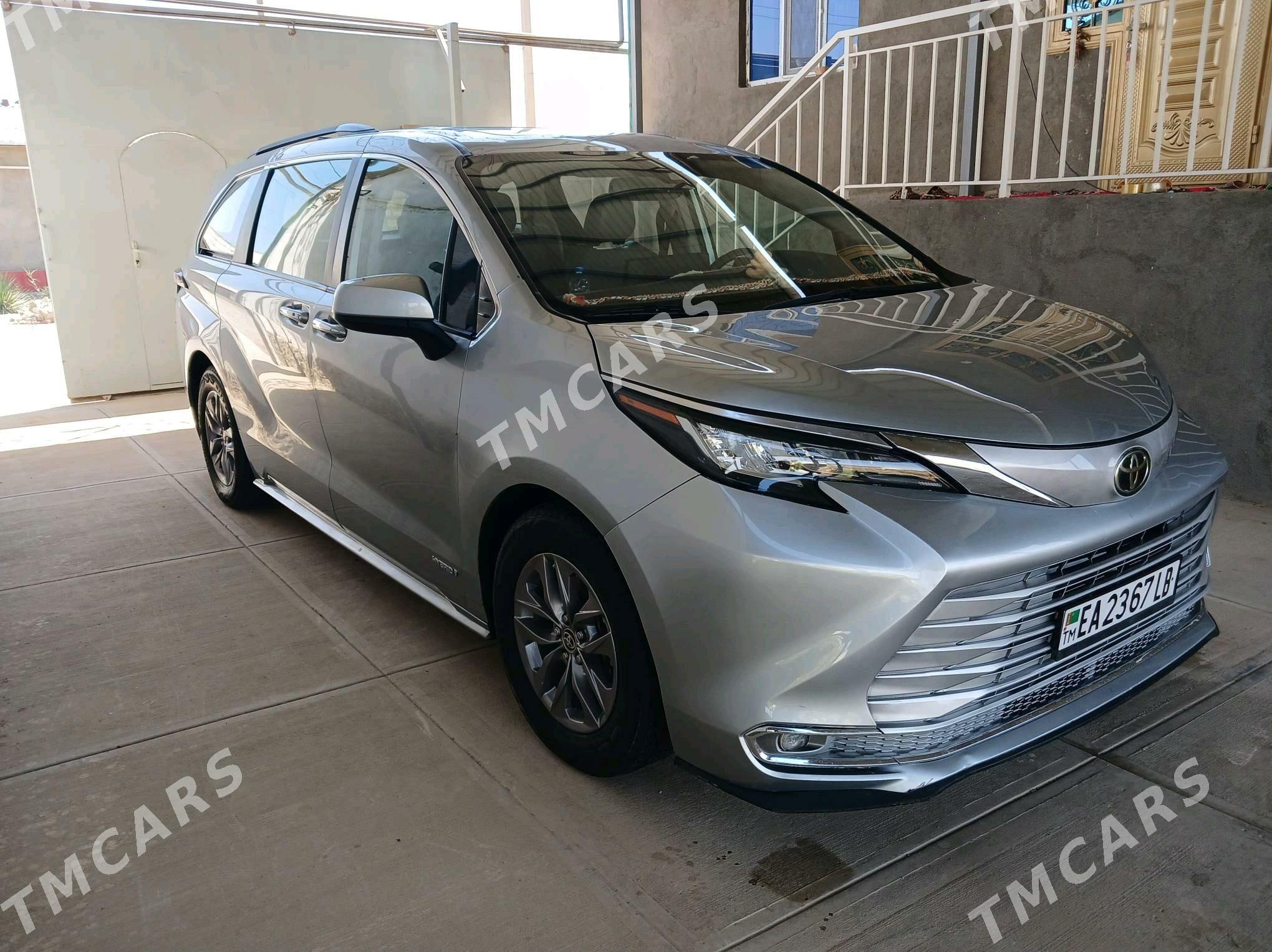 Toyota Sienna 2021 - 450 000 TMT - Köýtendag - img 2