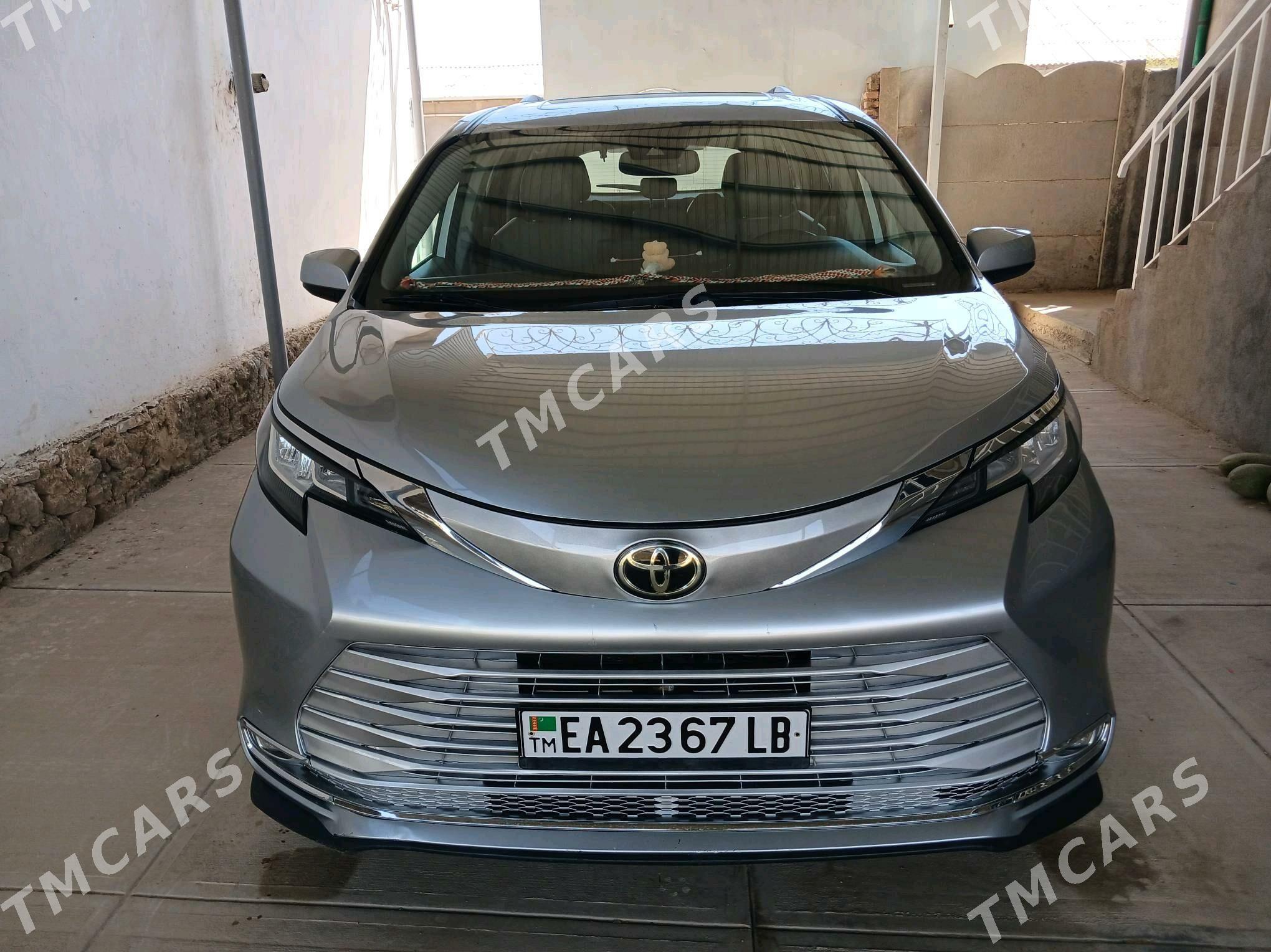Toyota Sienna 2021 - 450 000 TMT - Köýtendag - img 3