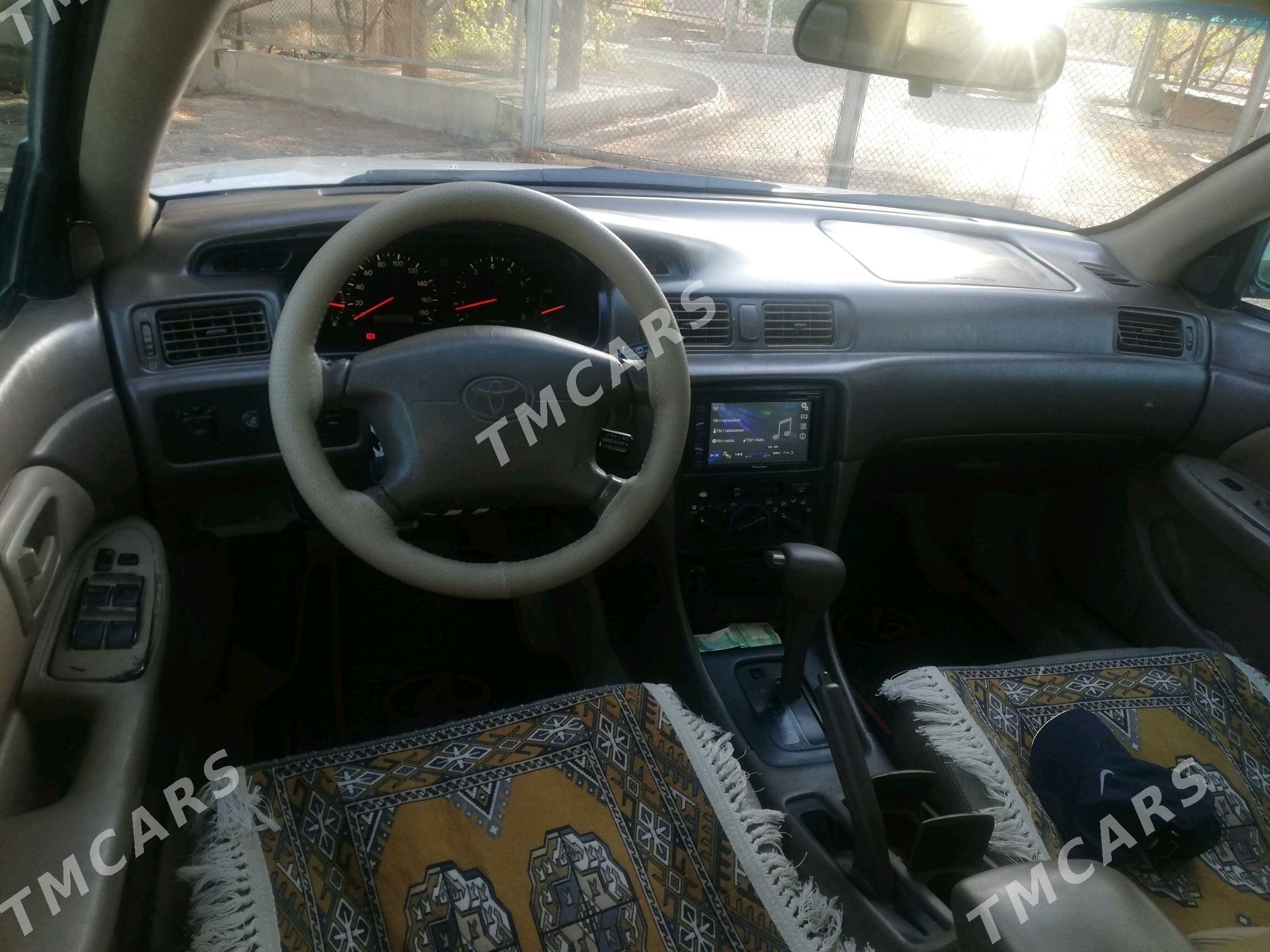 Toyota Camry 1998 - 135 000 TMT - Сакарчага - img 4