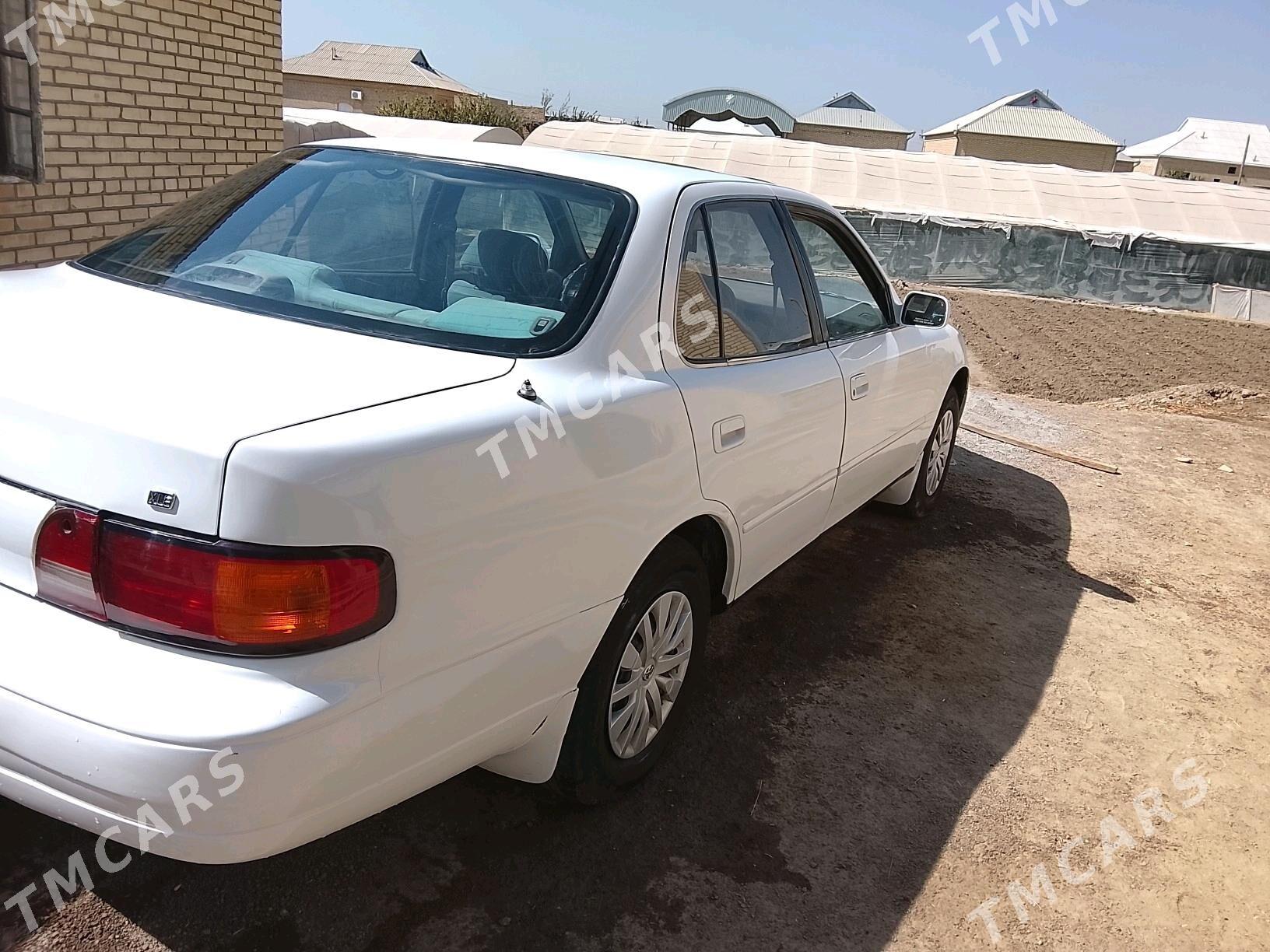 Toyota Camry 1992 - 73 000 TMT - Мары - img 2