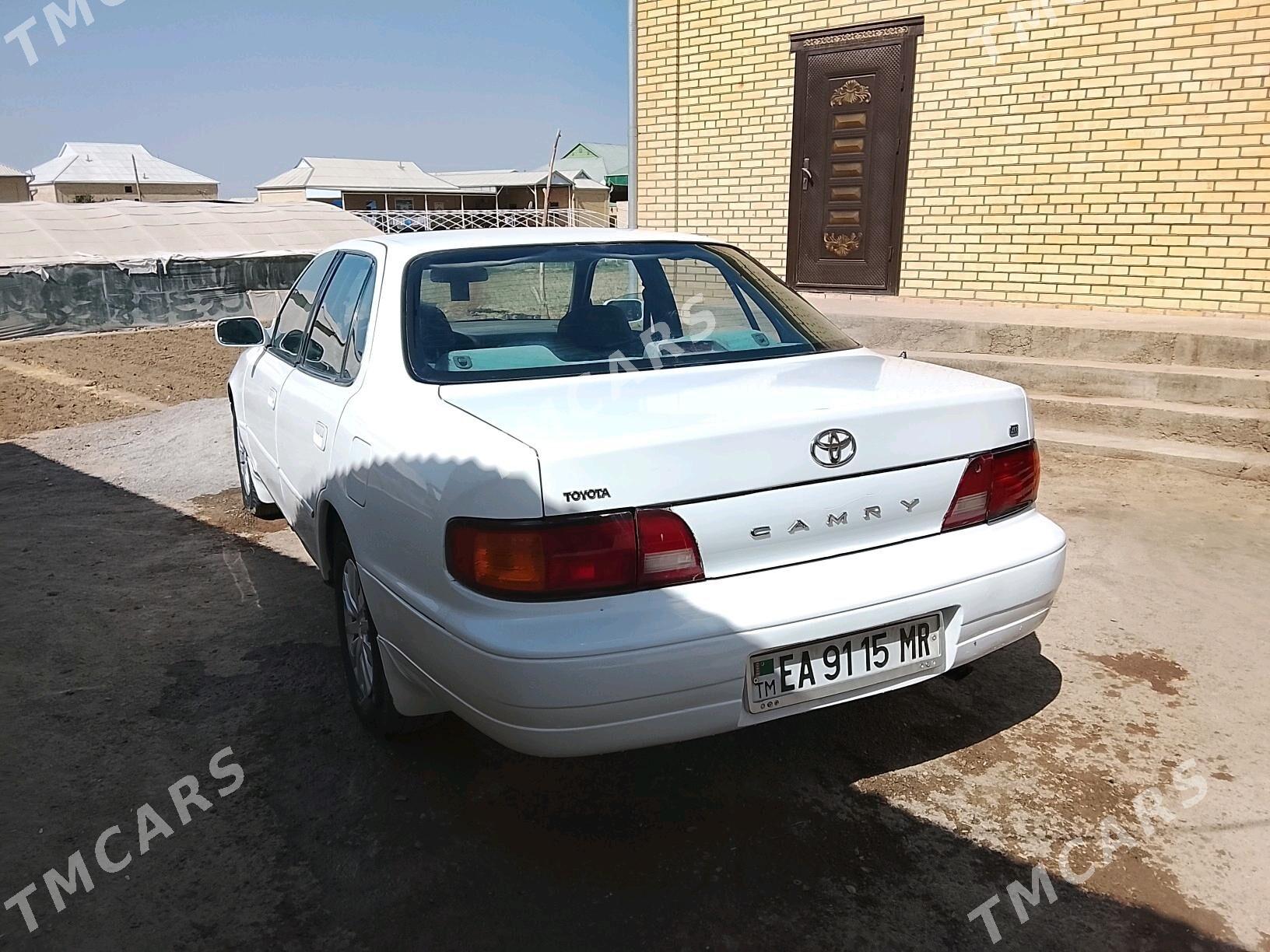 Toyota Camry 1992 - 73 000 TMT - Мары - img 4