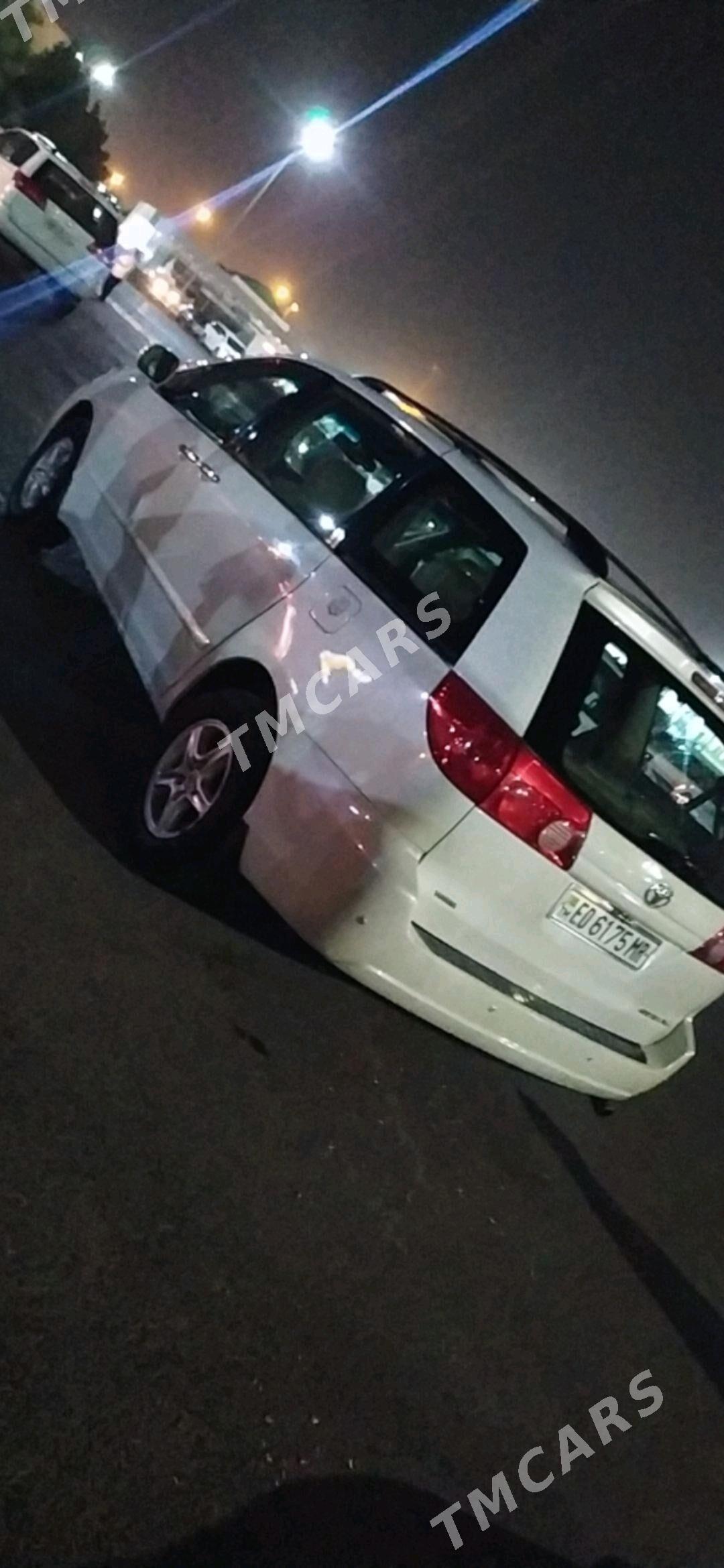 Toyota Sienna 2006 - 230 000 TMT - Мары - img 7