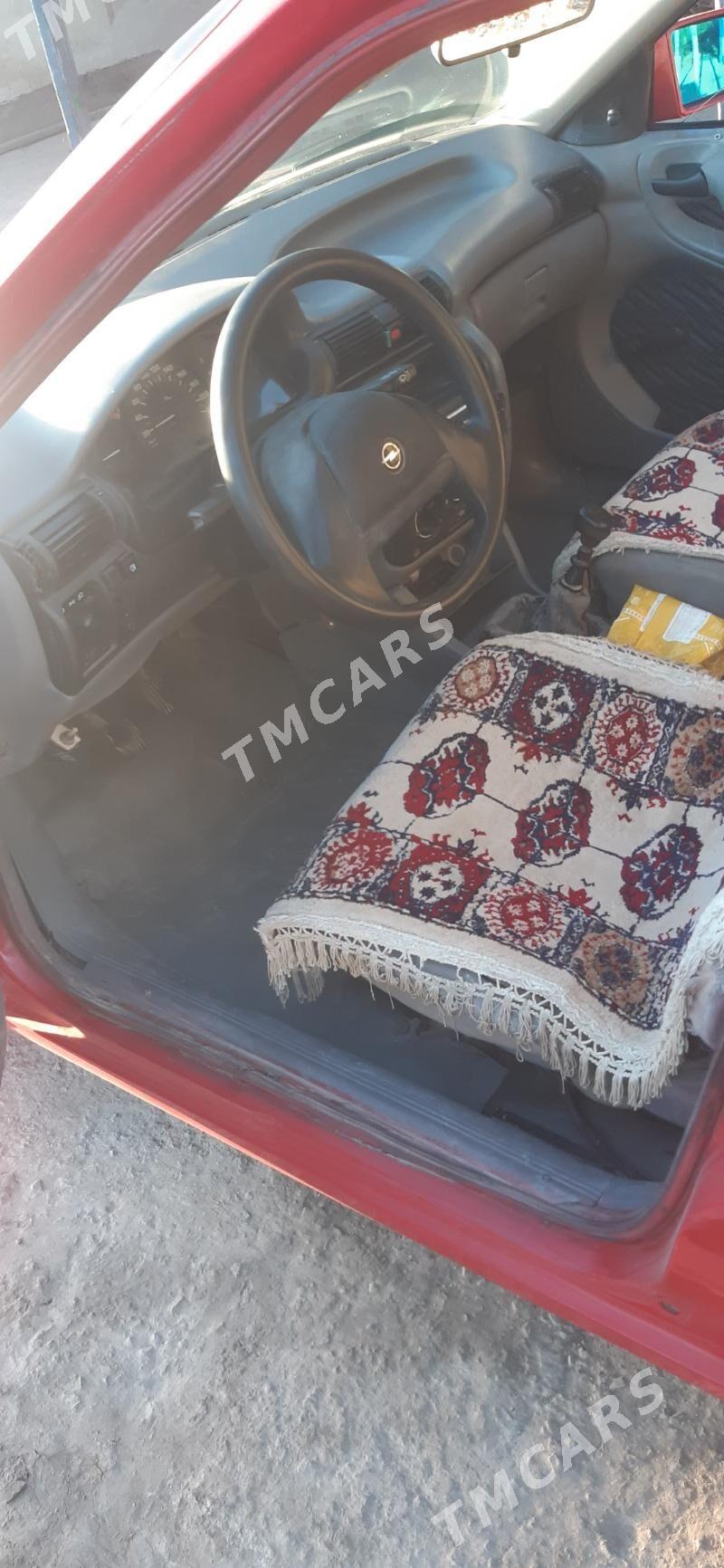 Opel Astra 1992 - 28 000 TMT - Gubadag - img 6